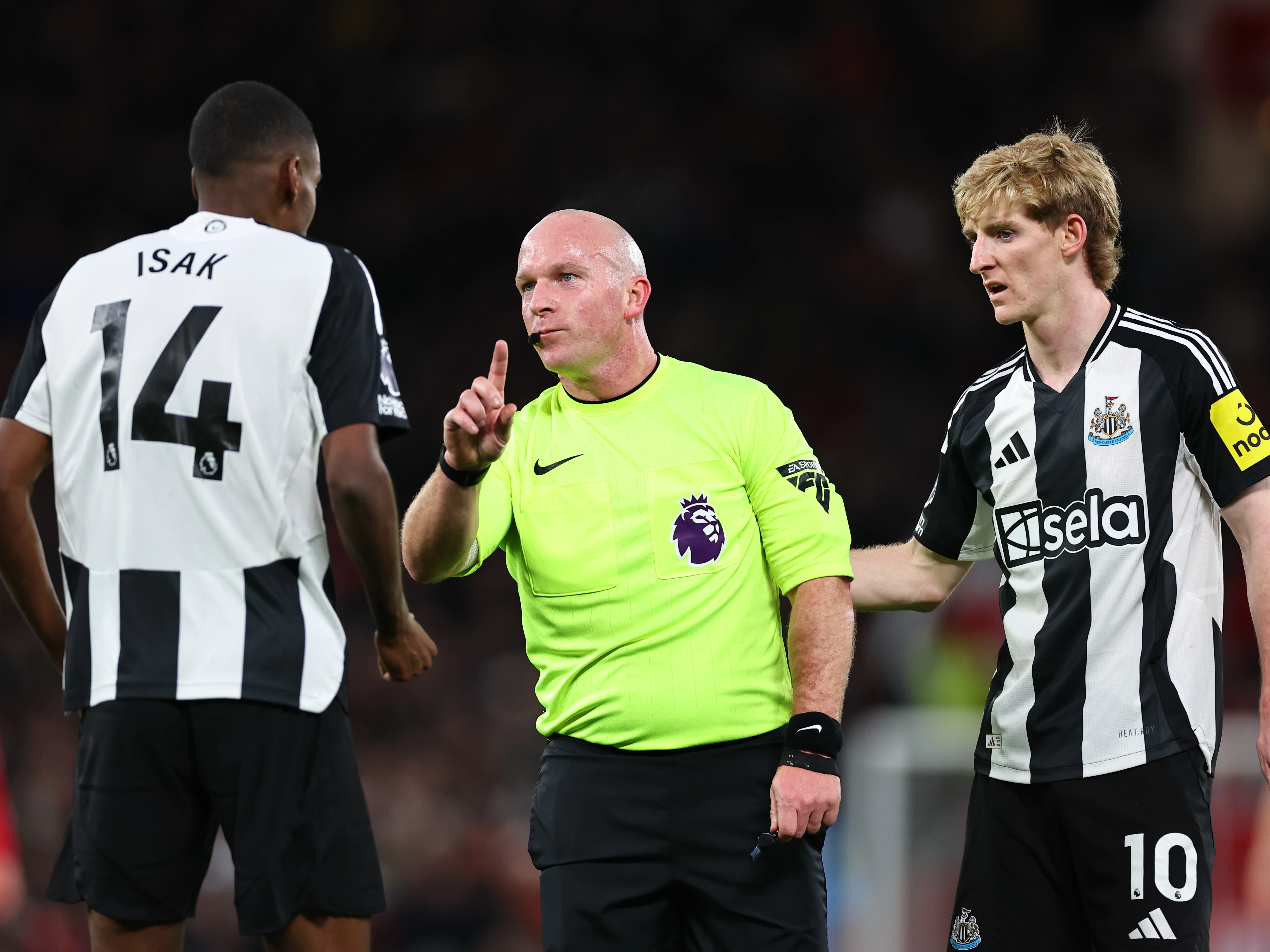 Simon Hooper (Carabao Cup ref)