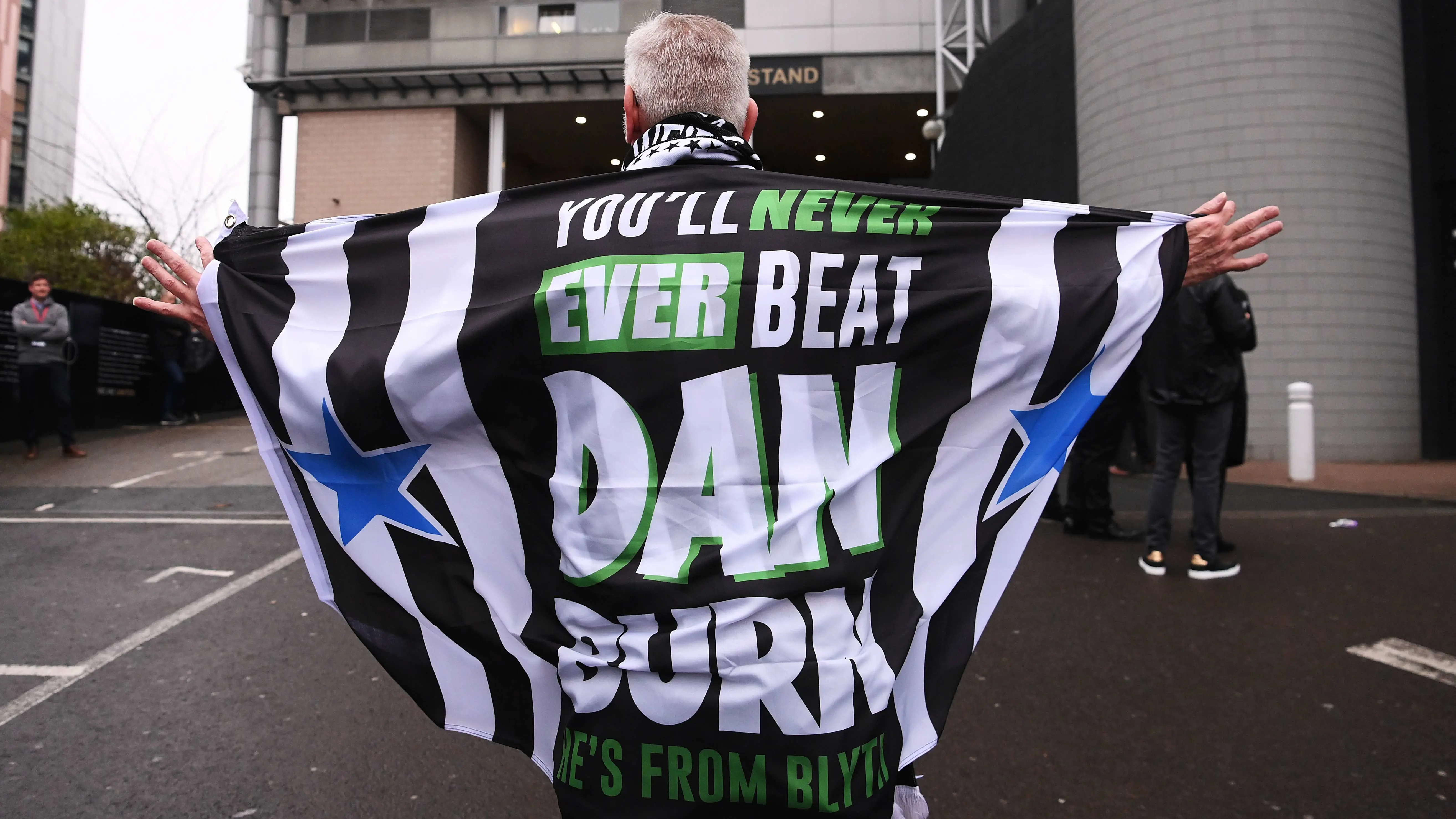 fan-dan-burn-flag