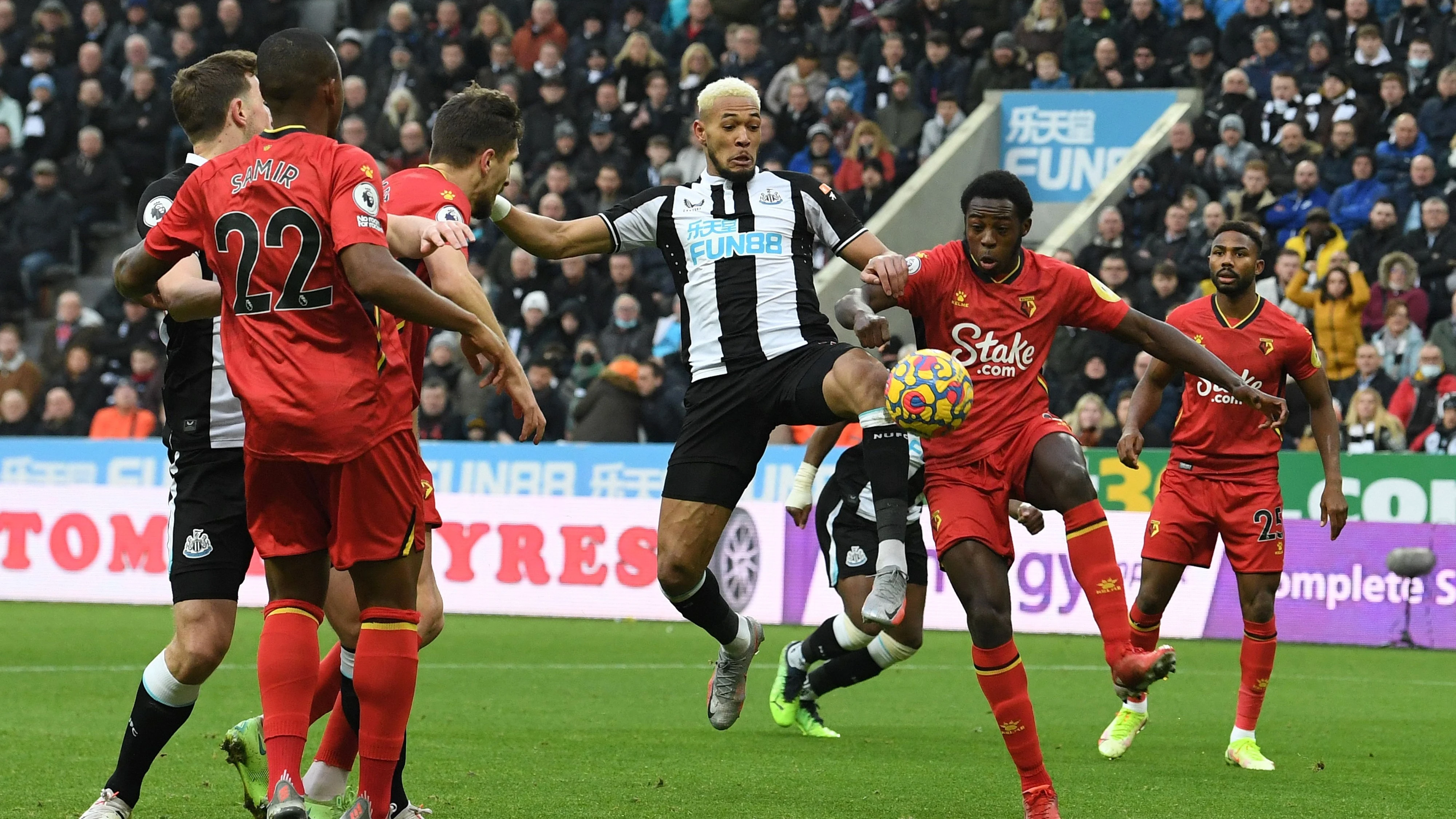 joelinton-chance-watford