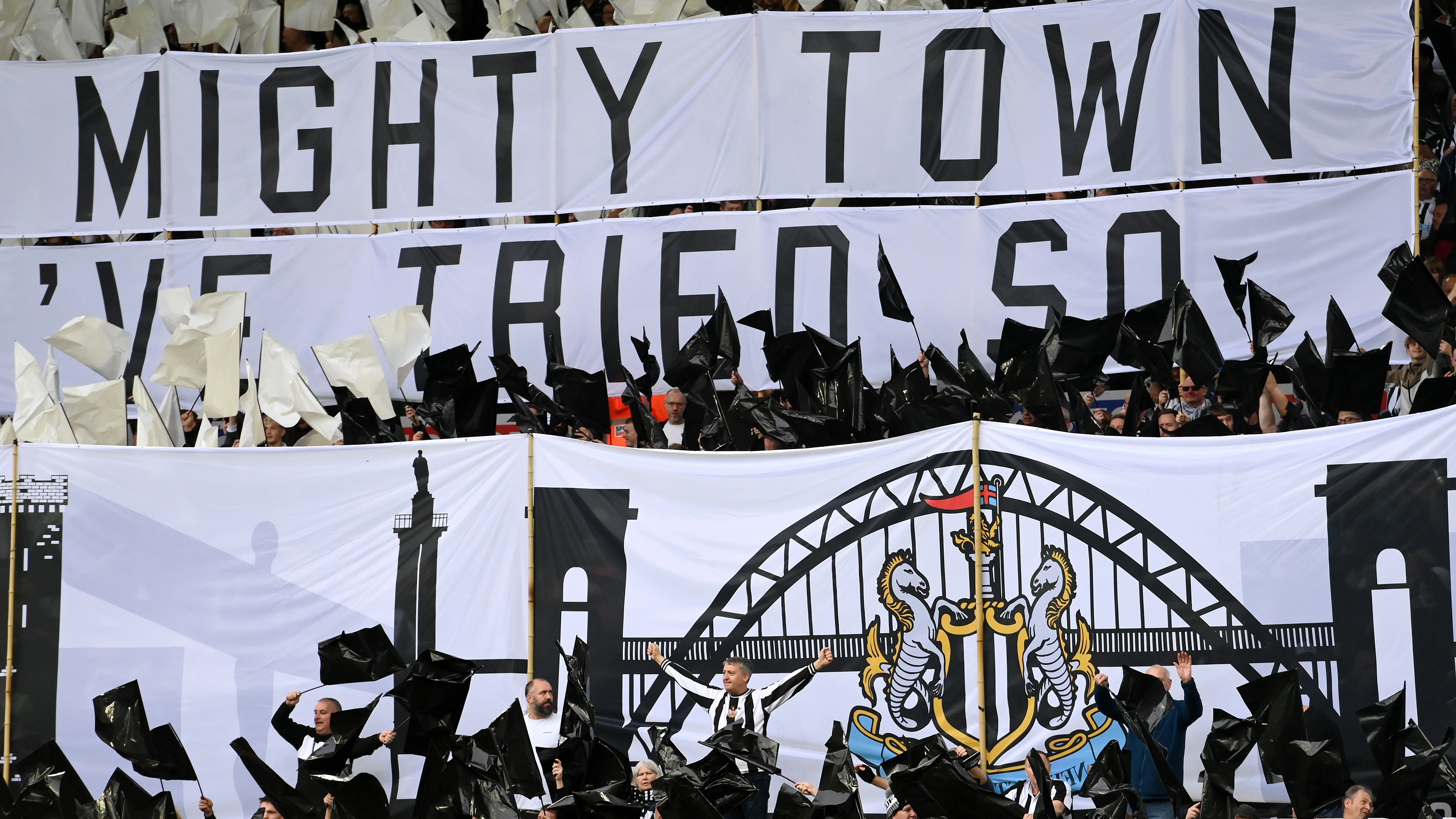 mighty-town-flag