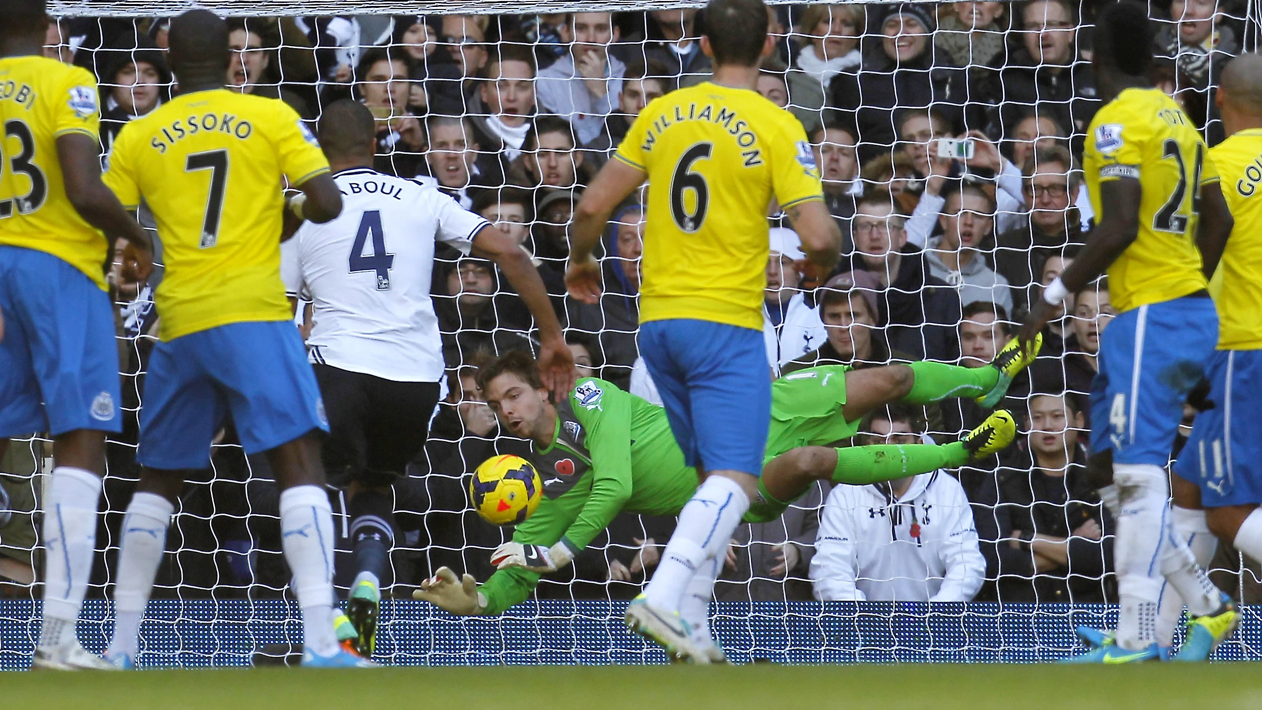 tim-krul-save-tottenham