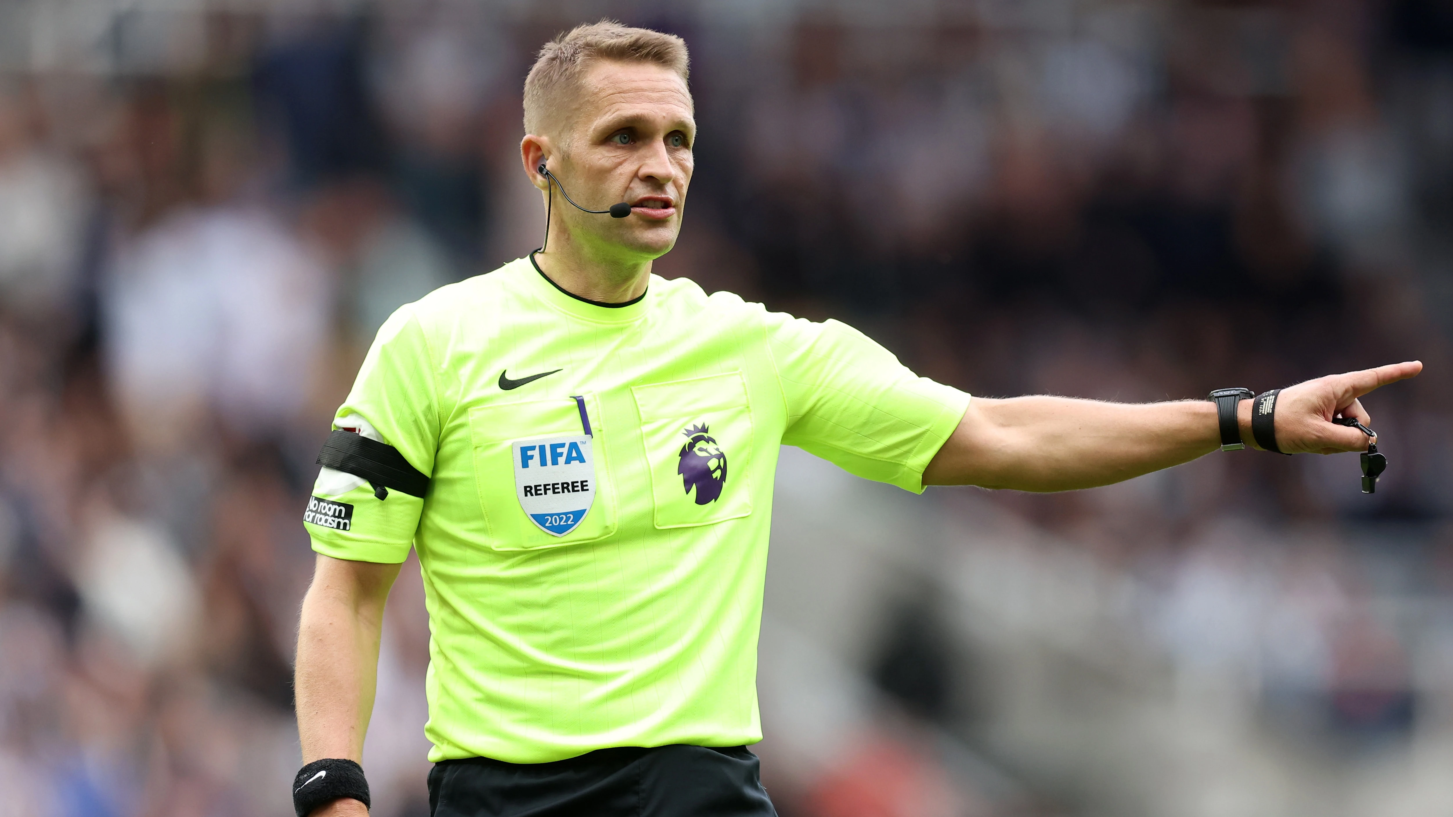 craig-pawson-man-u-ref