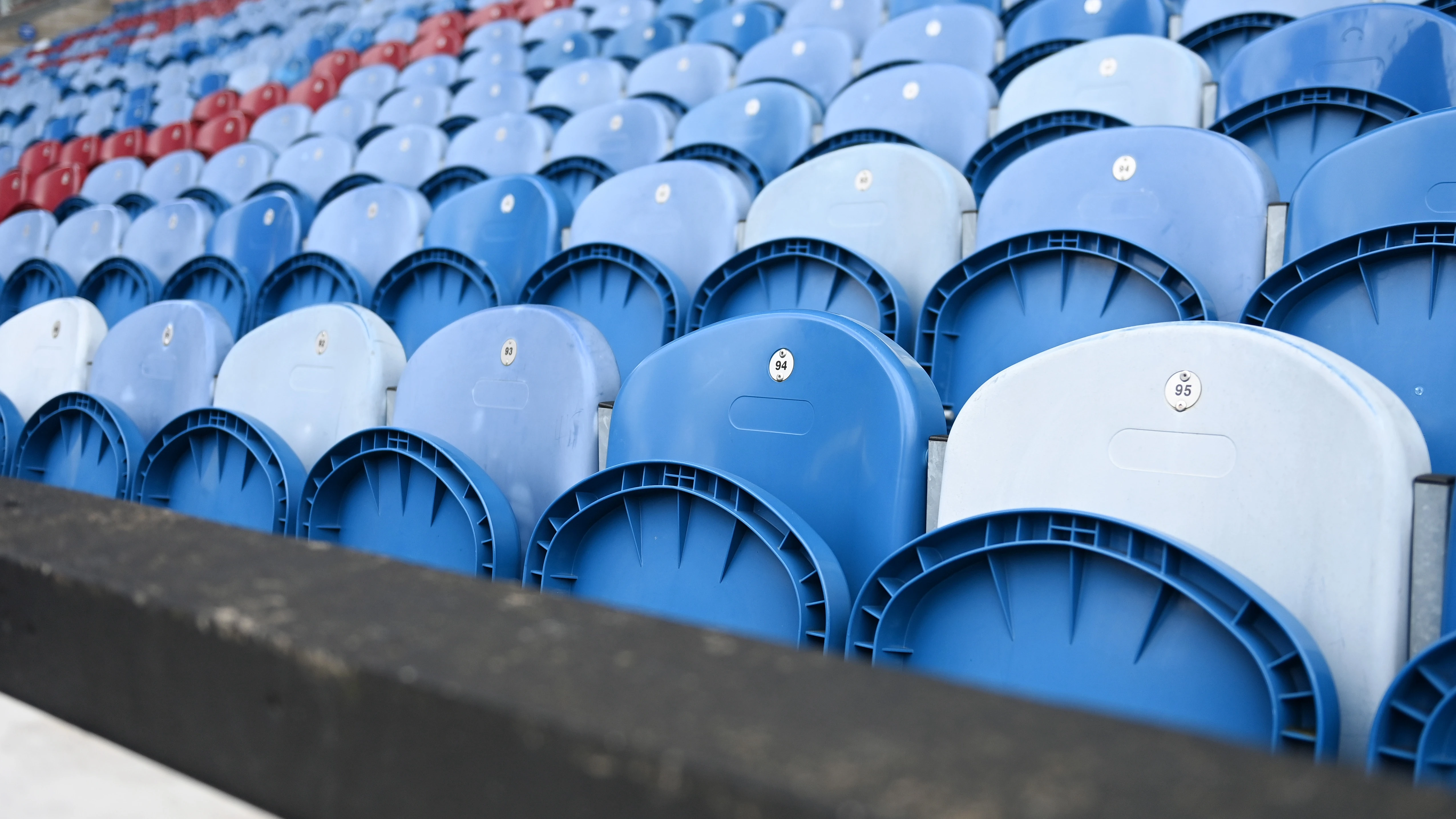 turf-moor-burnley-seats