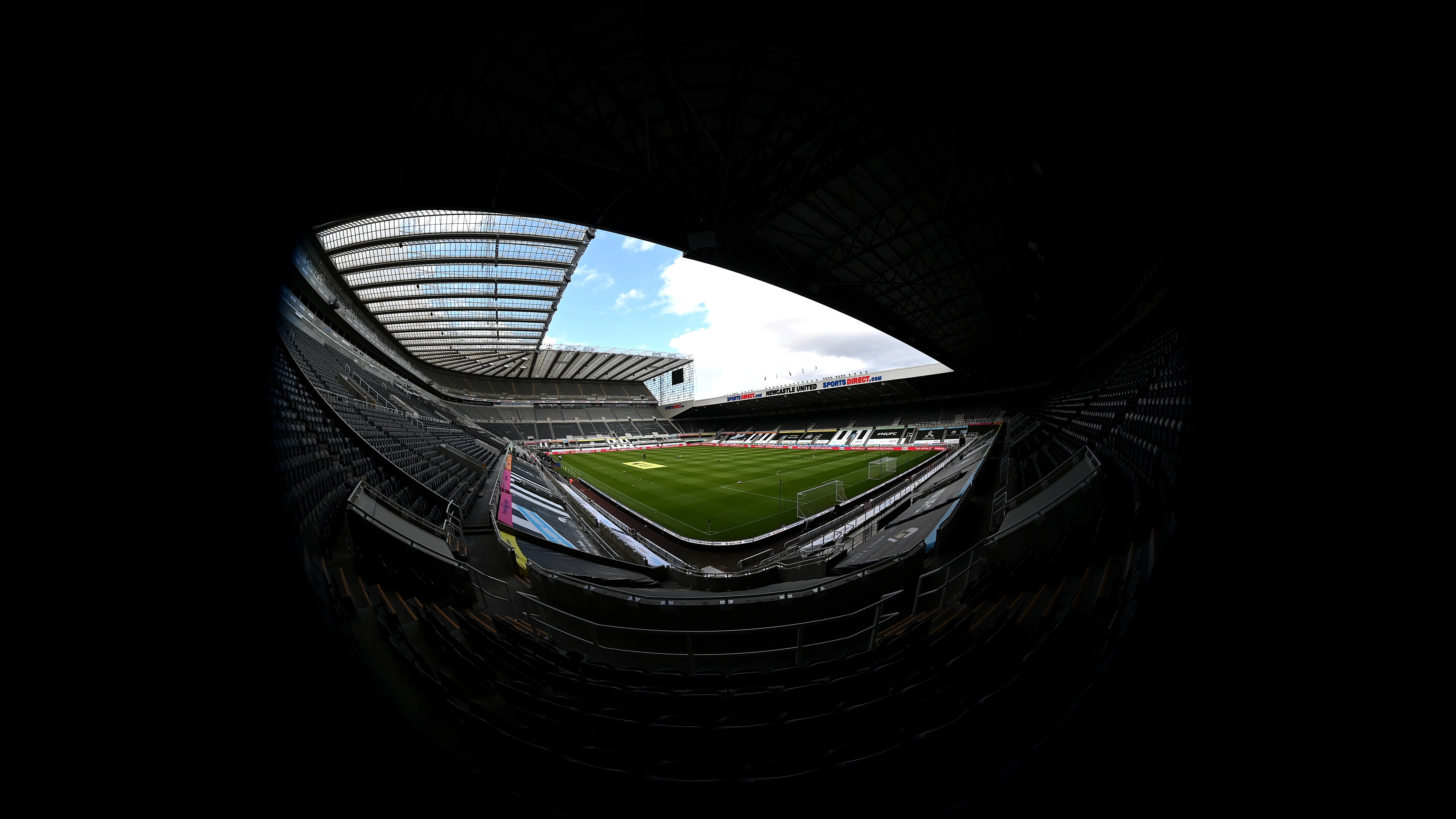 st-james-park-dark