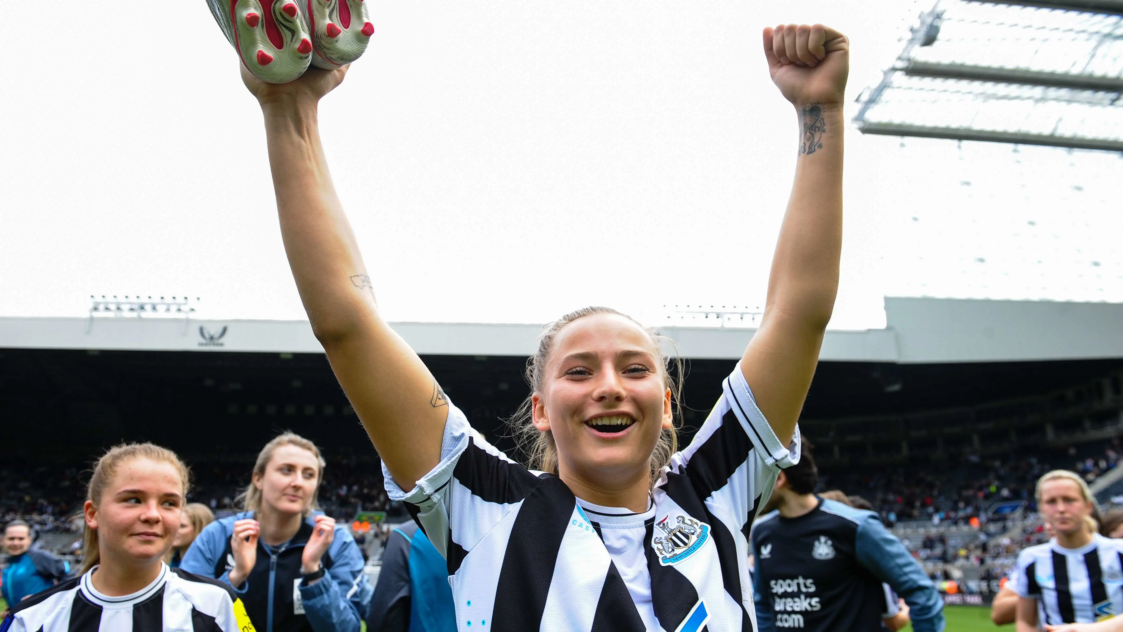 anna-soulsby-celebrates-st-james-park