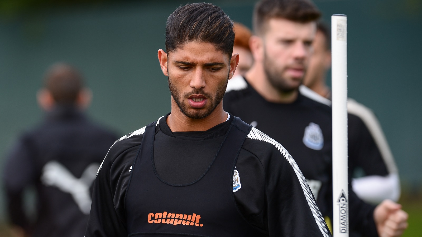 Lazaar joins Benevento on loan - Newcastle United