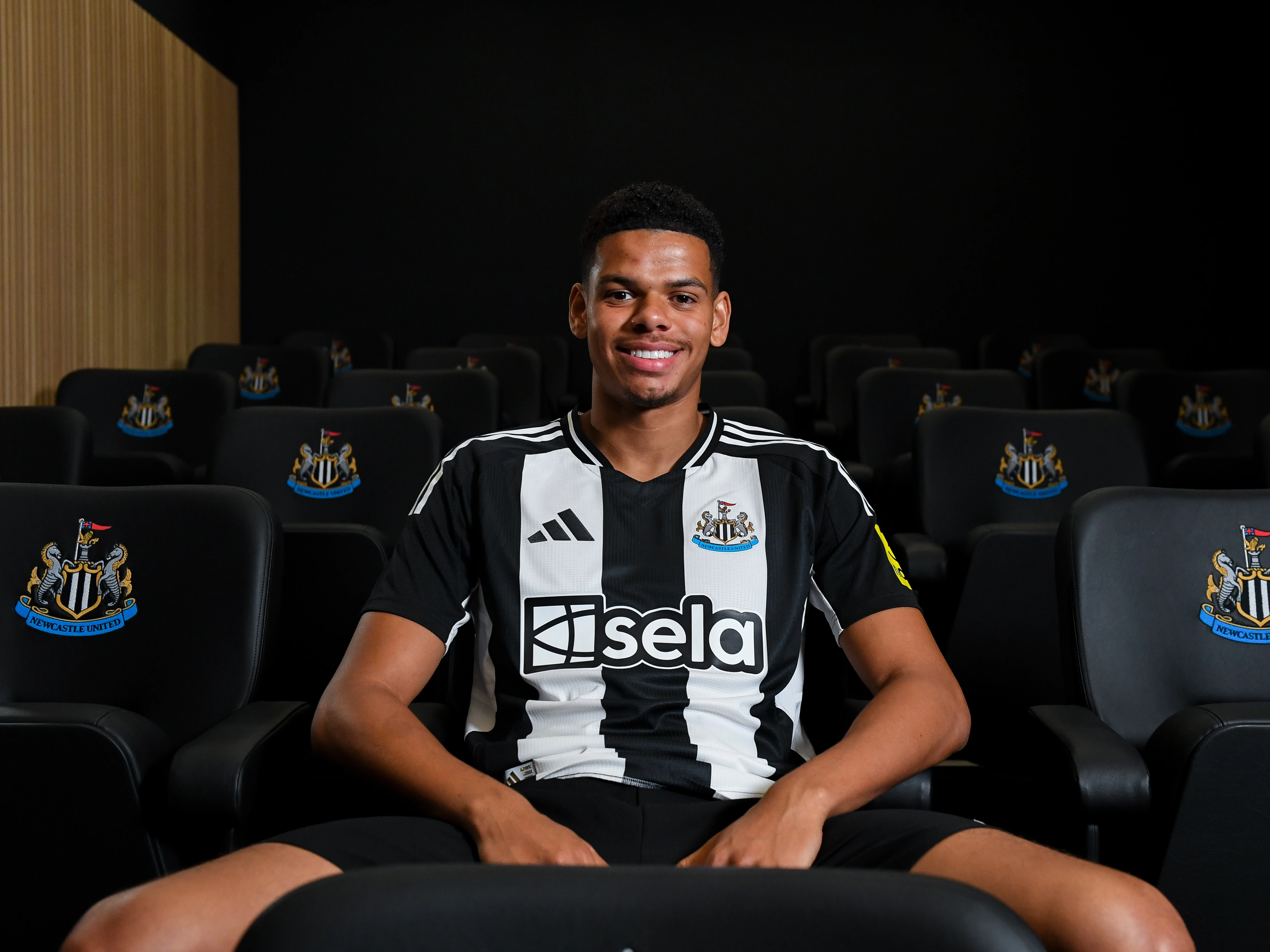 Magpies complete Osula signing - Newcastle United