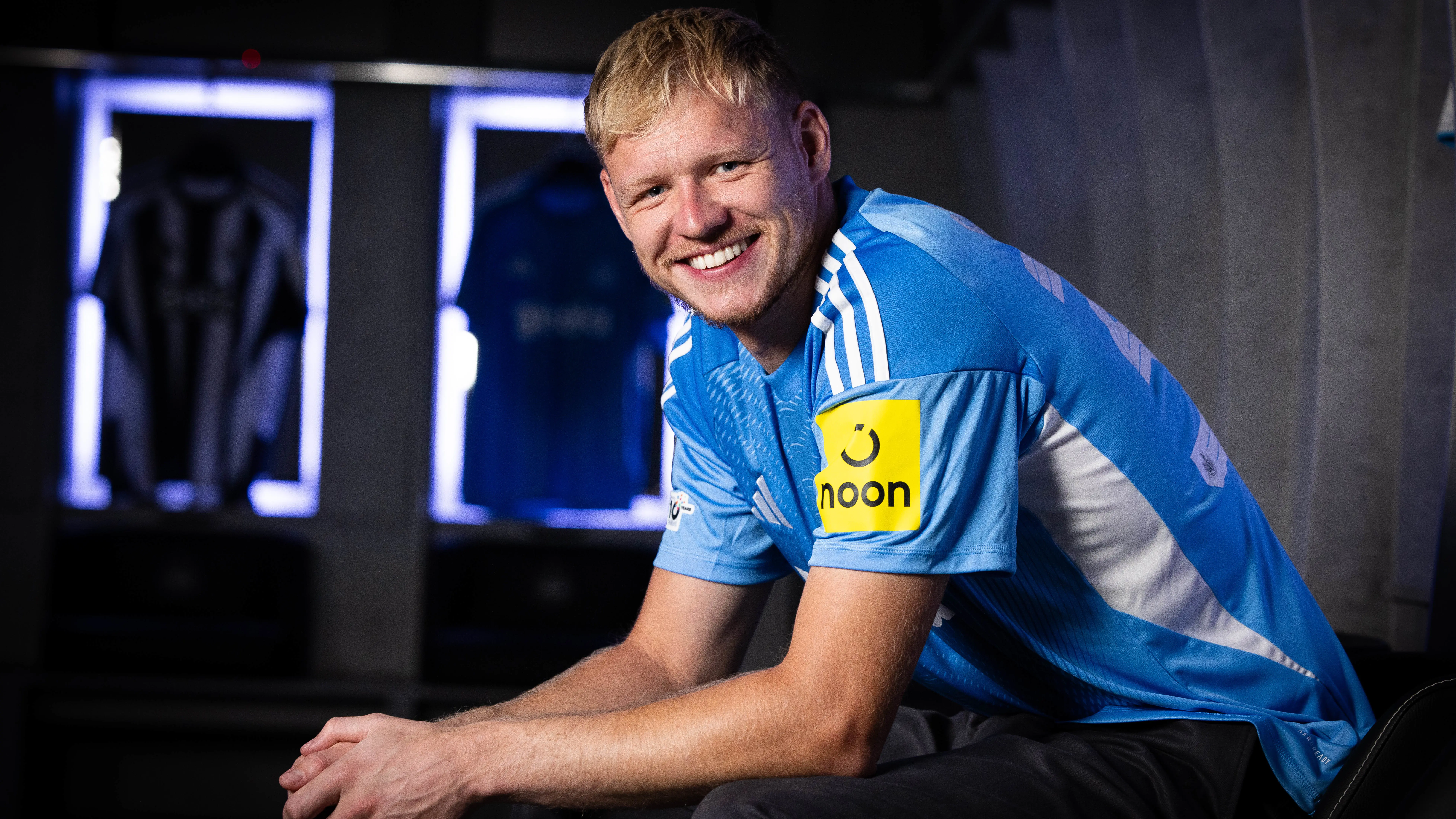 Aaron Ramsdale (Web Hero Image)
