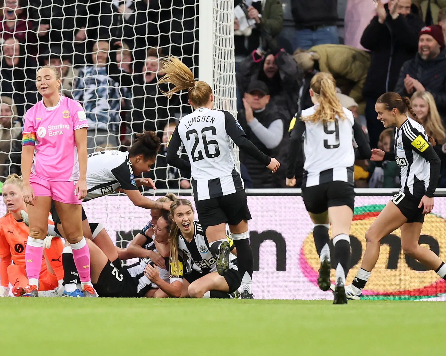 Newcastle United Women celebrate Southampton image