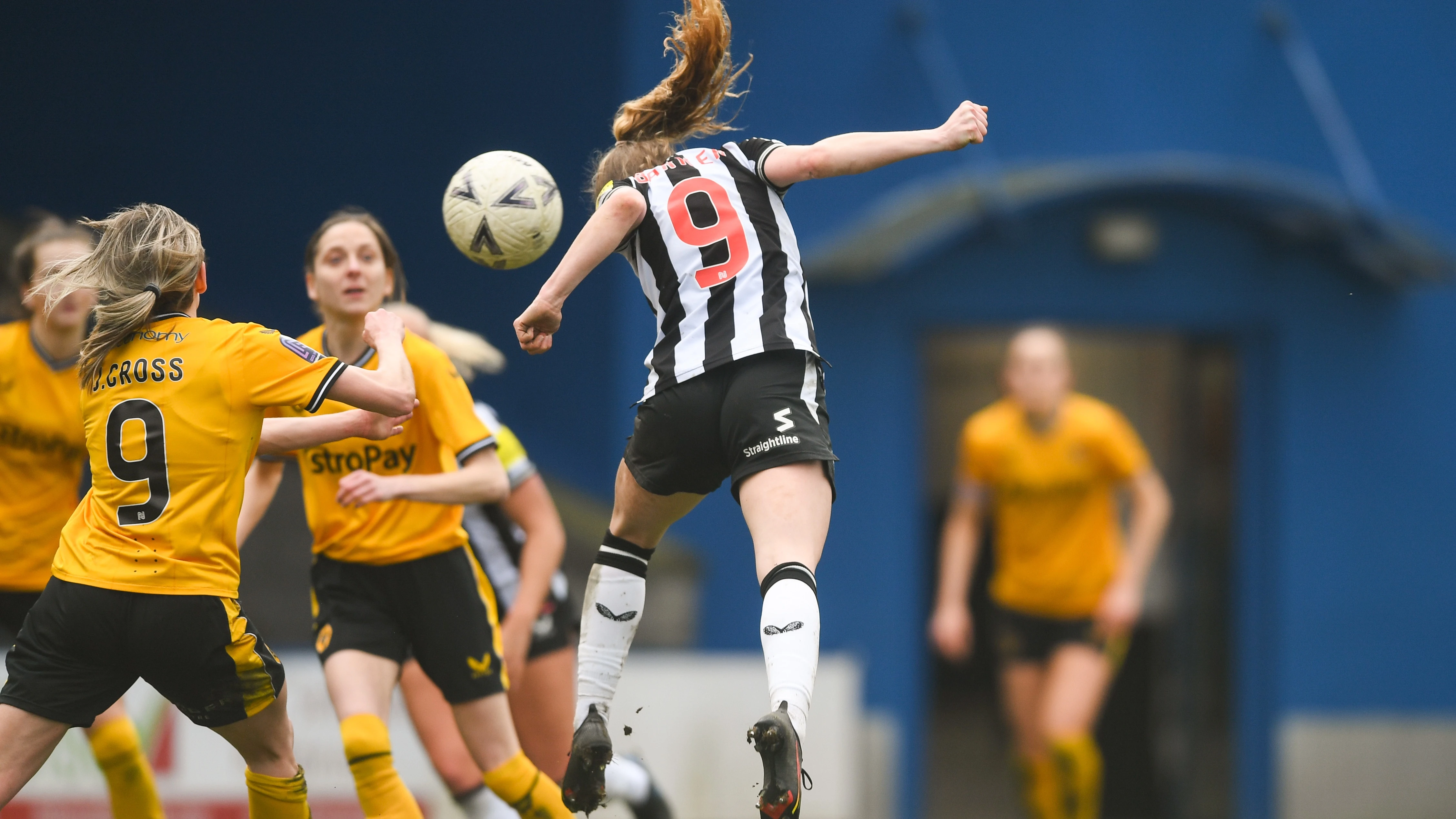 katie-barker-wolves