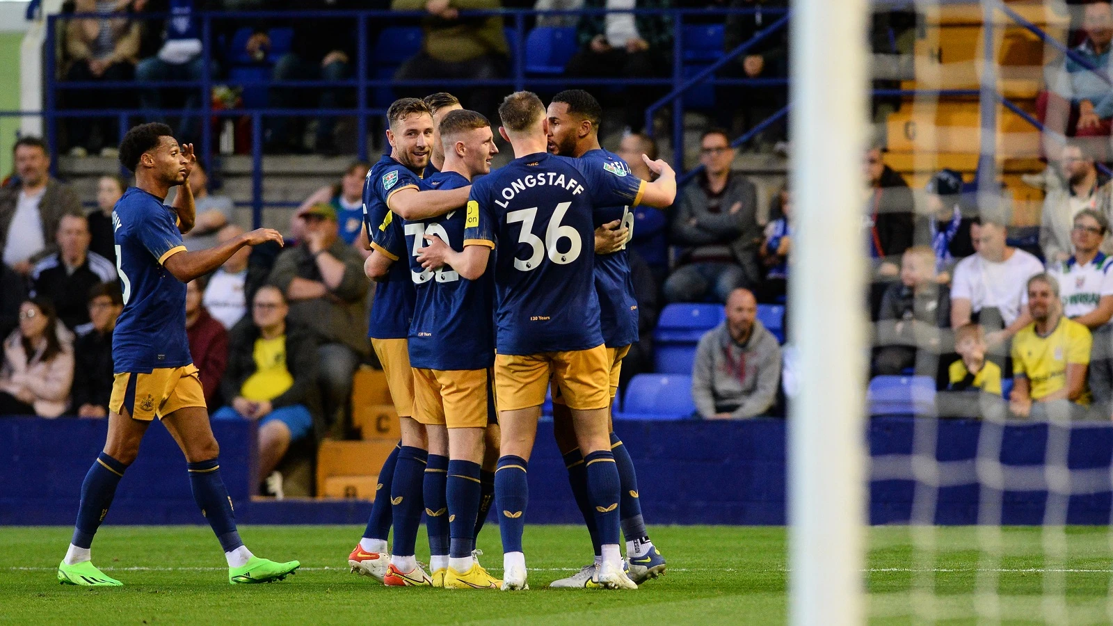 jamaal-lascelles-celebration-tranmere