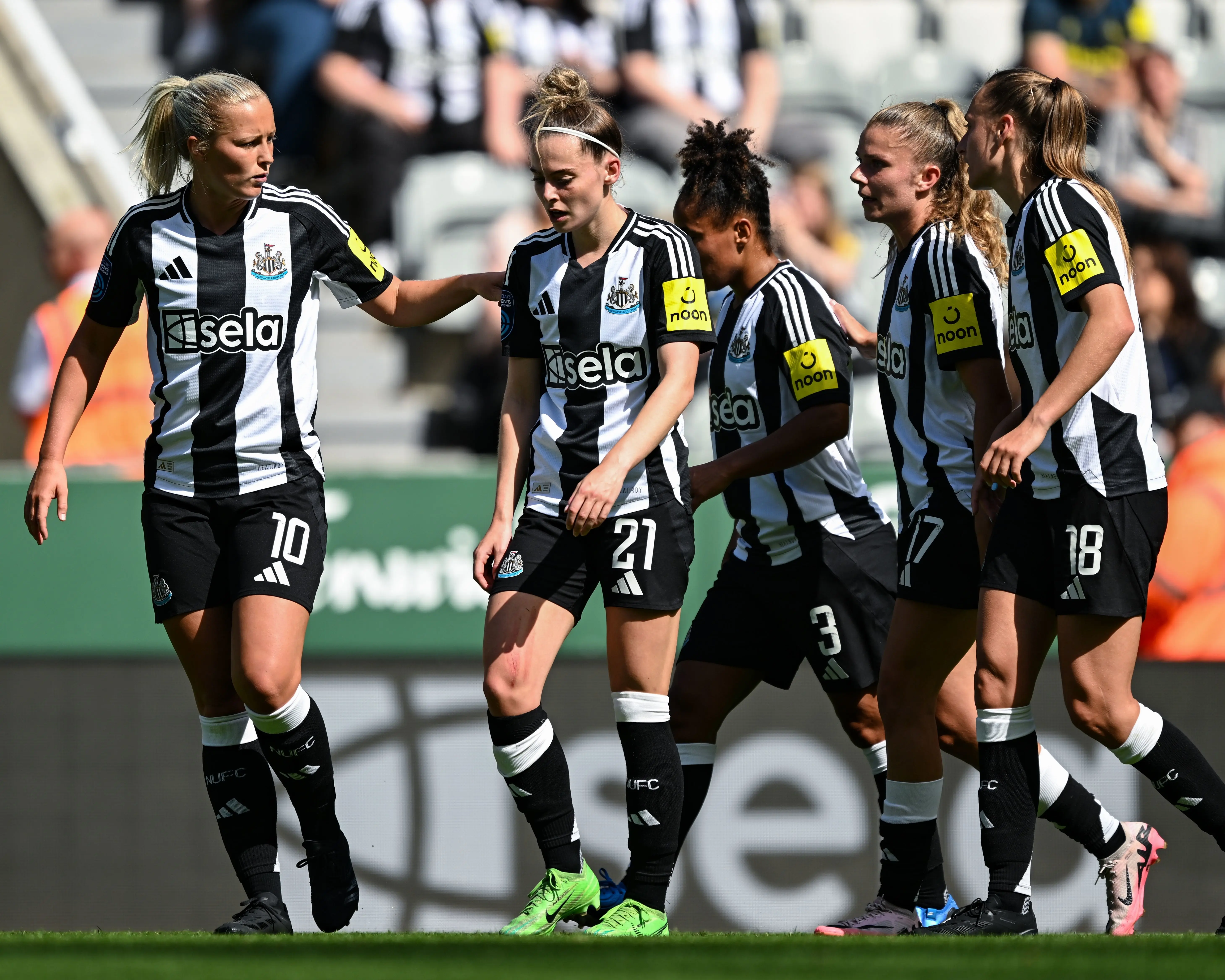 Newcastle United Women celebrate