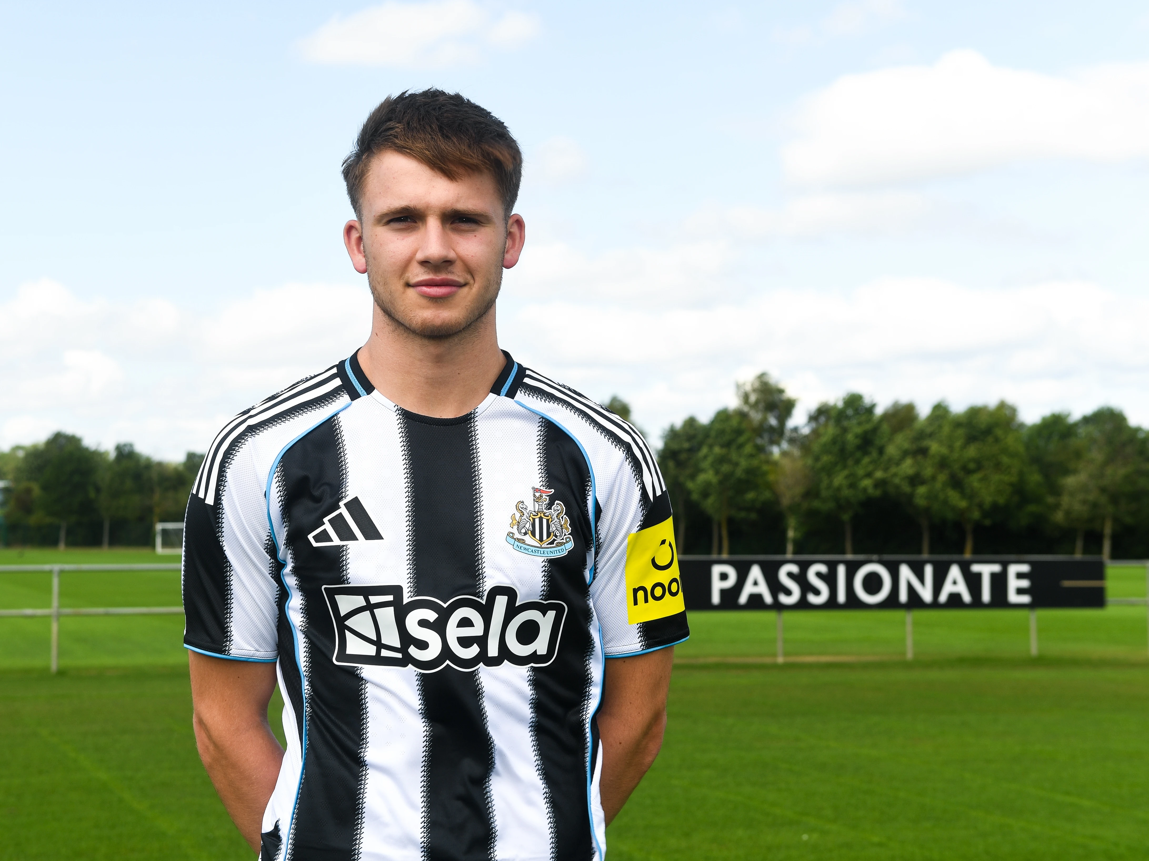 Luke Craggs pro deal image