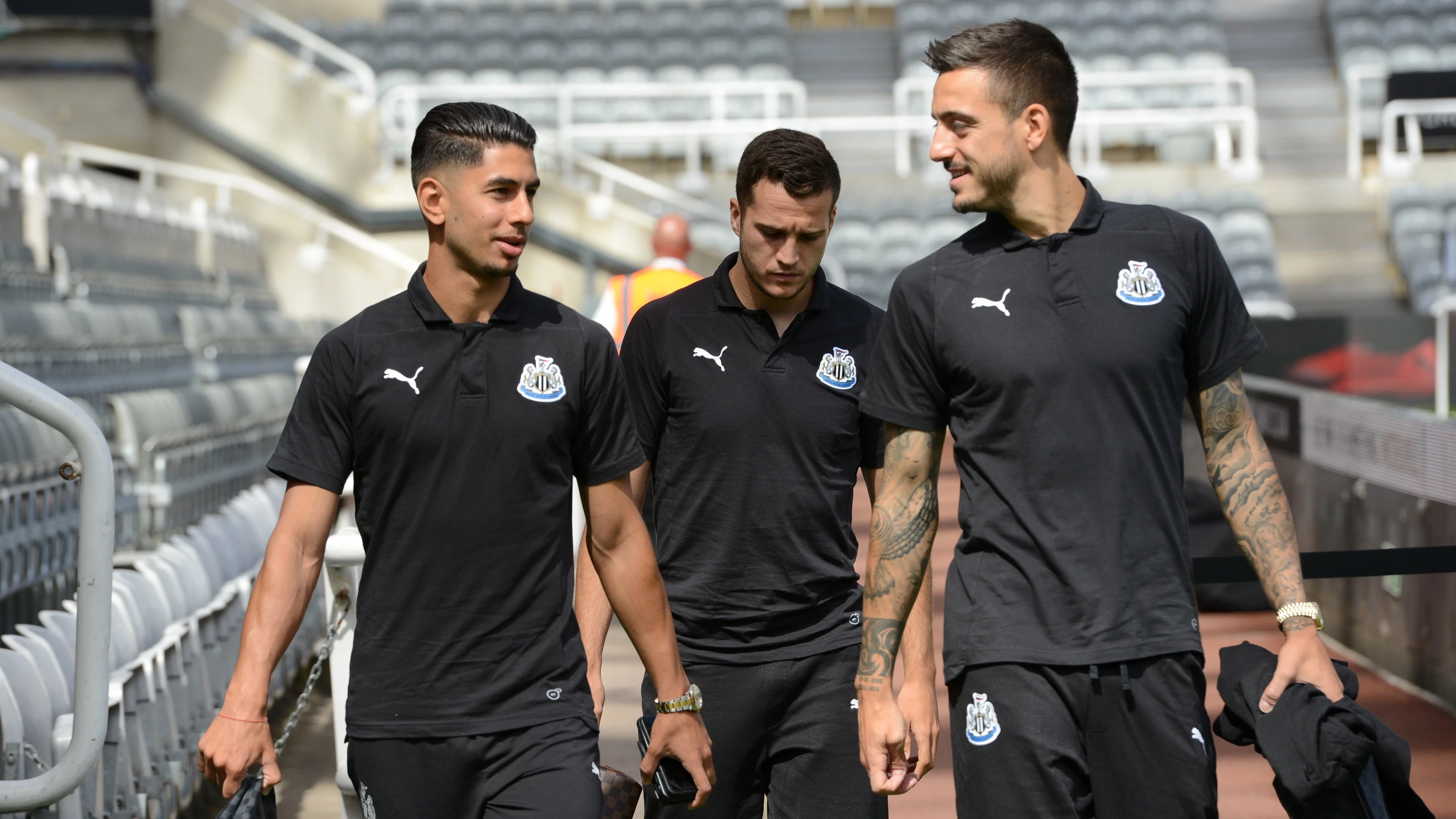 ayoze-perez-javier-manquillo-joselu-arrive