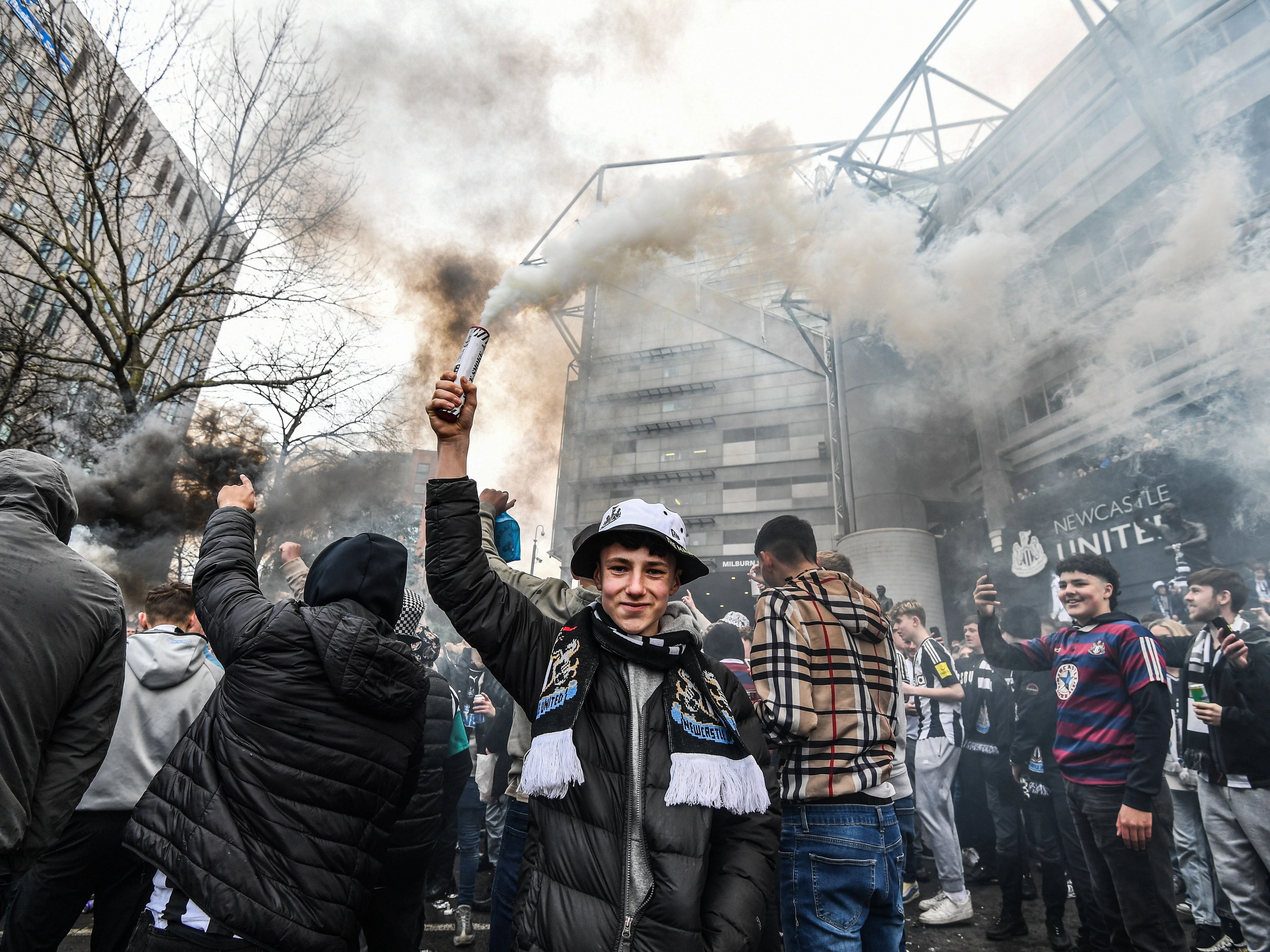 Build-up gallery header