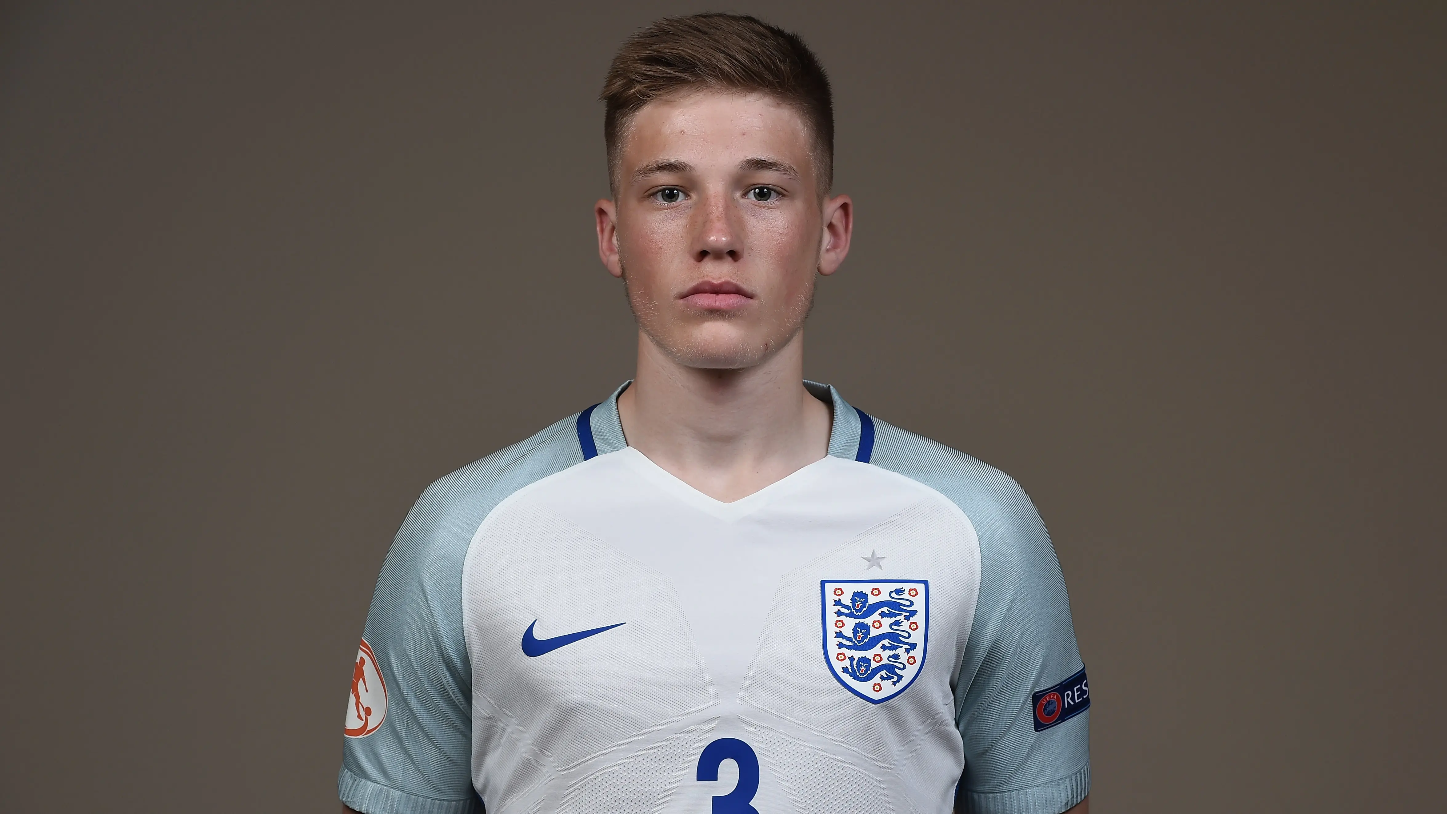 lewis-gibson-england-headshot