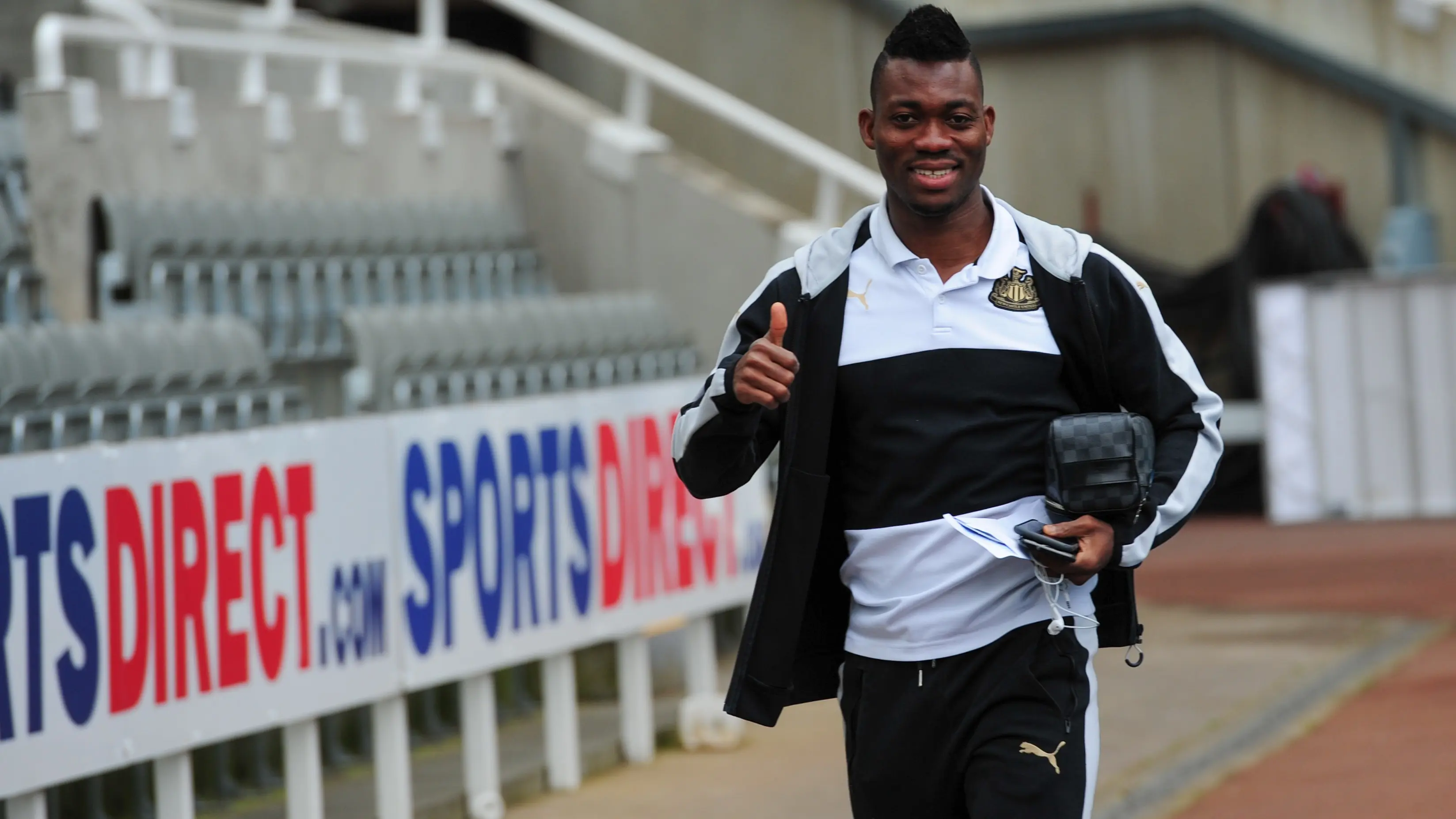 christian-atsu-arrives-stadium