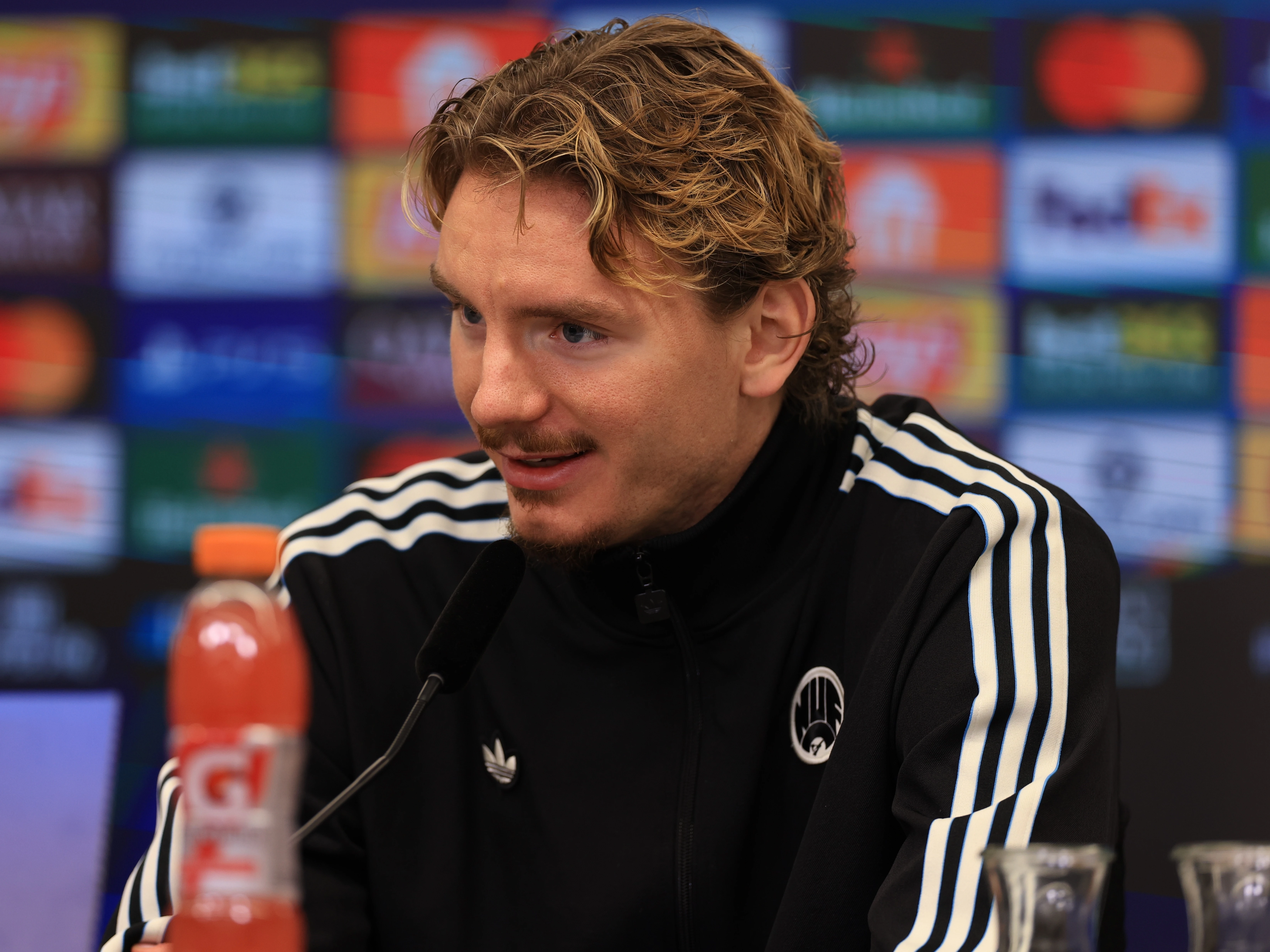 Nick Woltemade Leverkusen presser