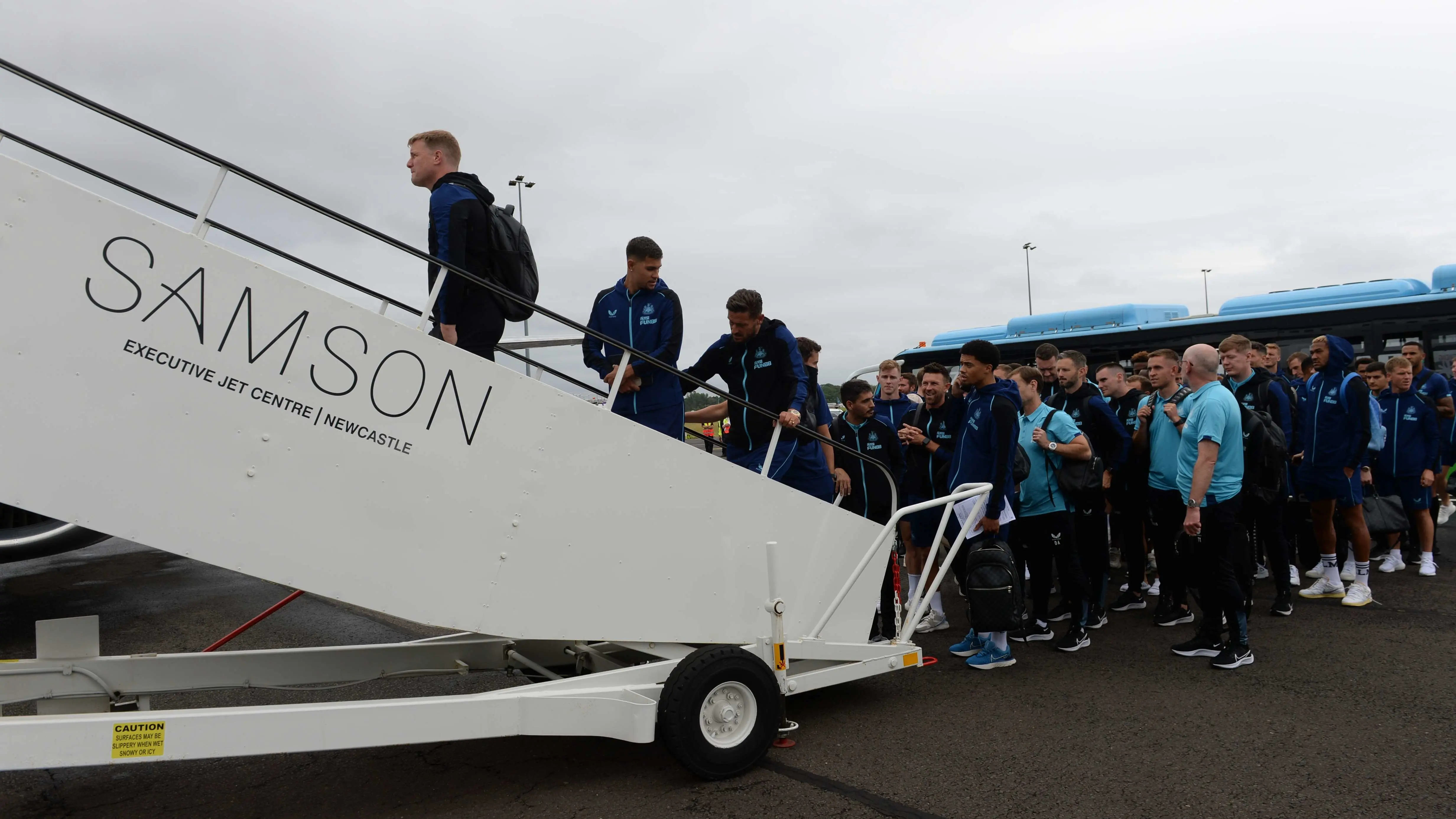 eddie-howe-team-flight-portugal