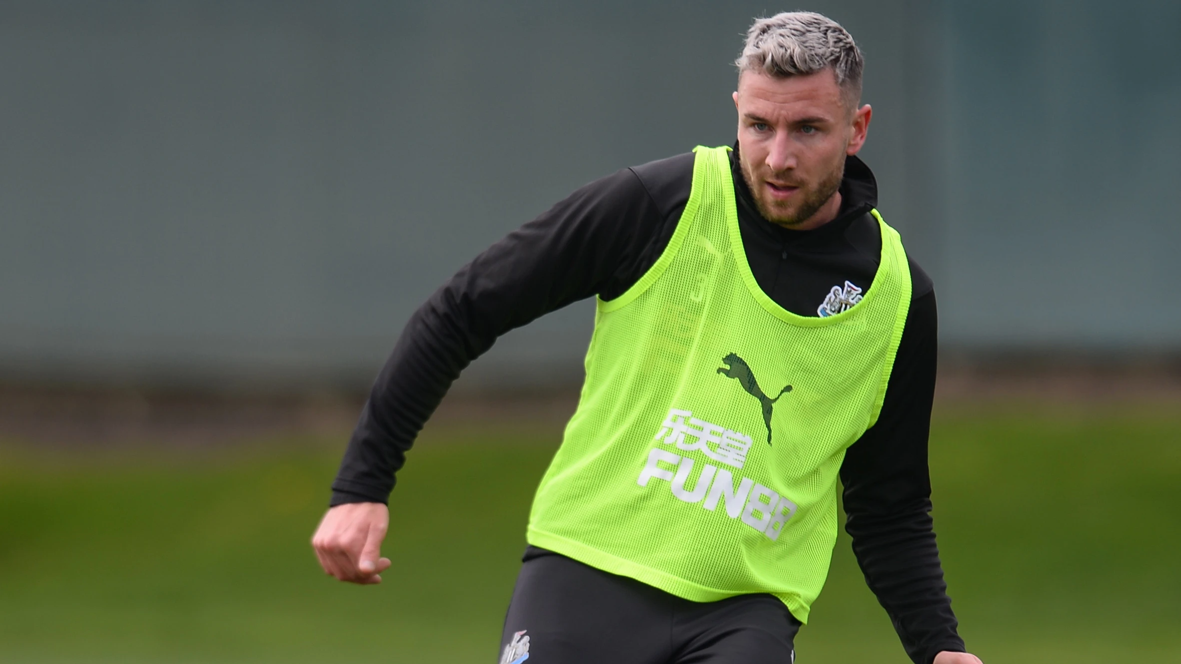 paul-dummett-training-brighton