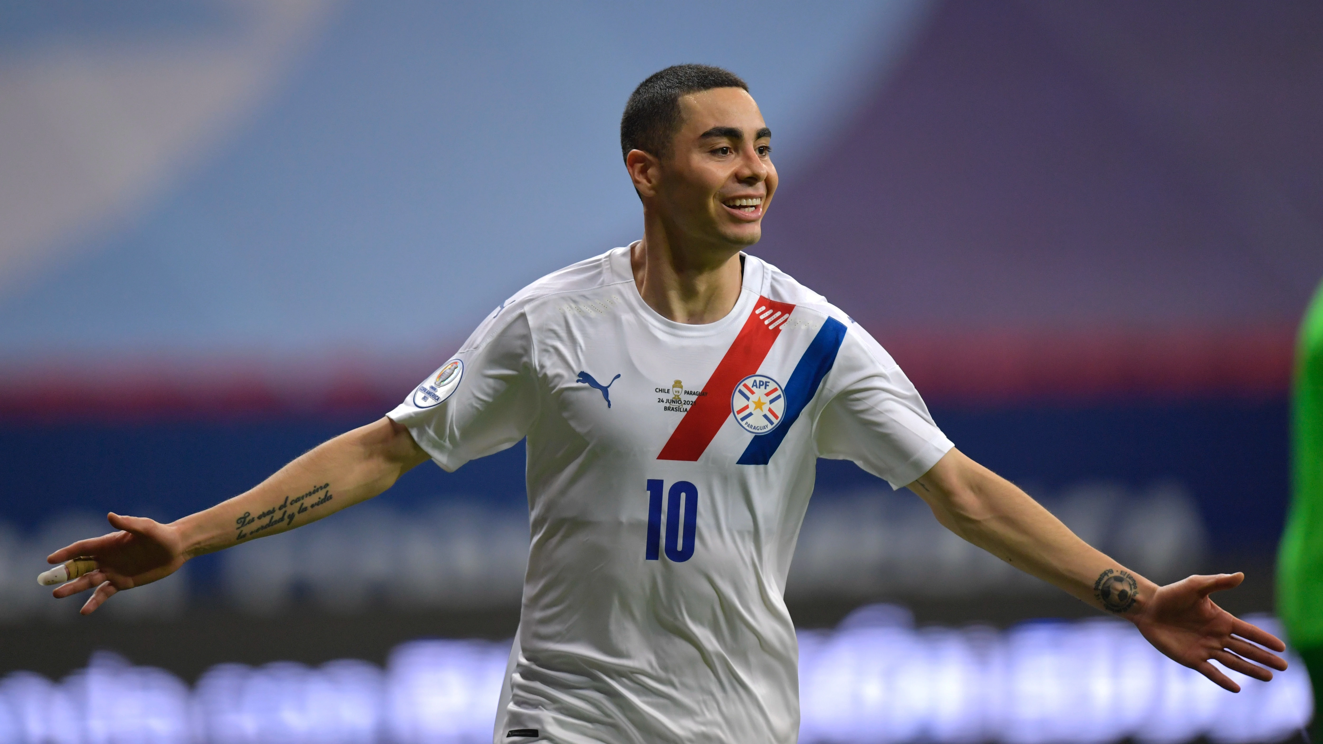 miguel-almiron-celebrates-paraguay-chile