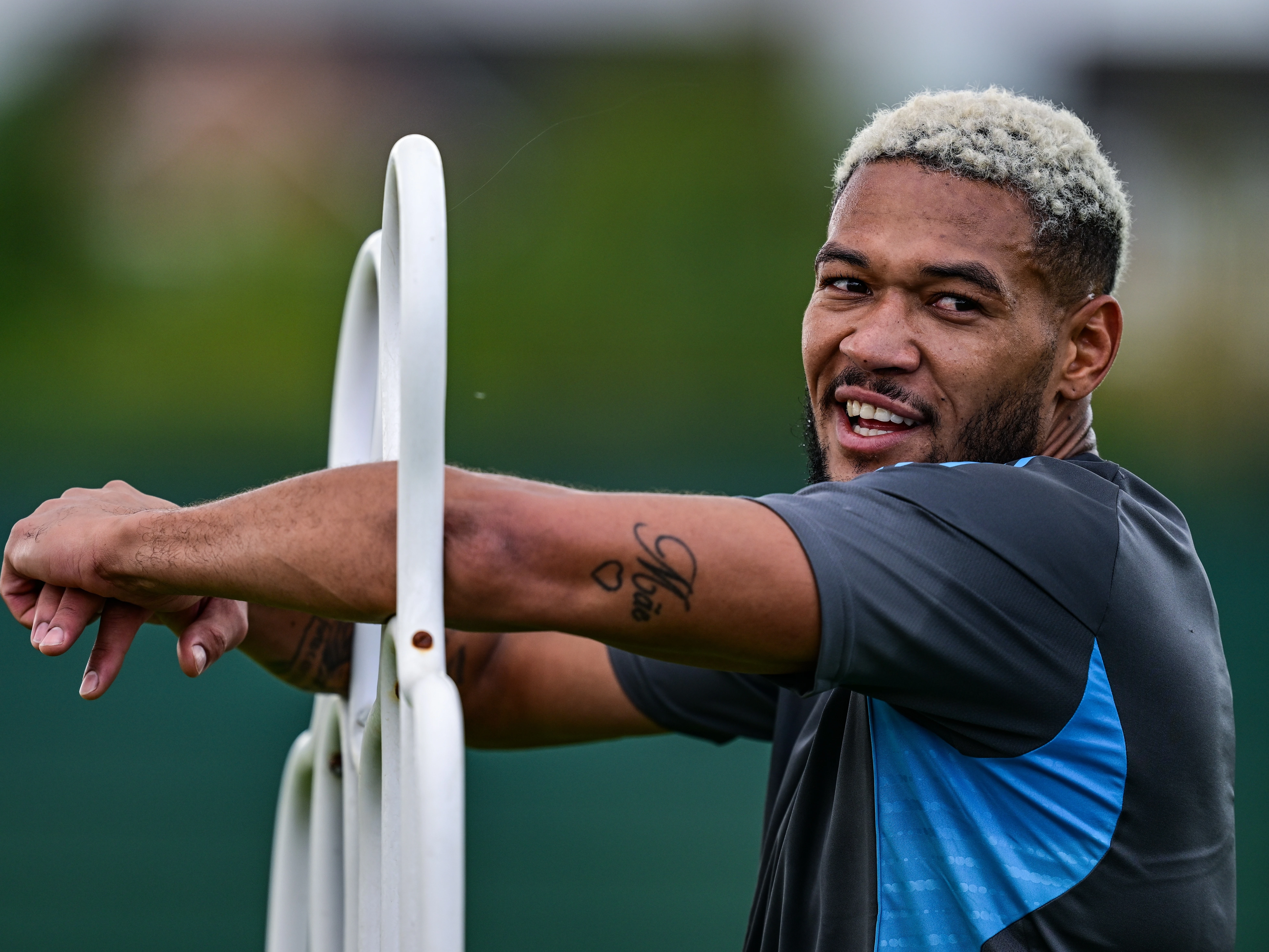 Joelinton Tái Khẳng Định Giá Trị – Newcastle Cần Sức Mạnh Tuyến Giữa