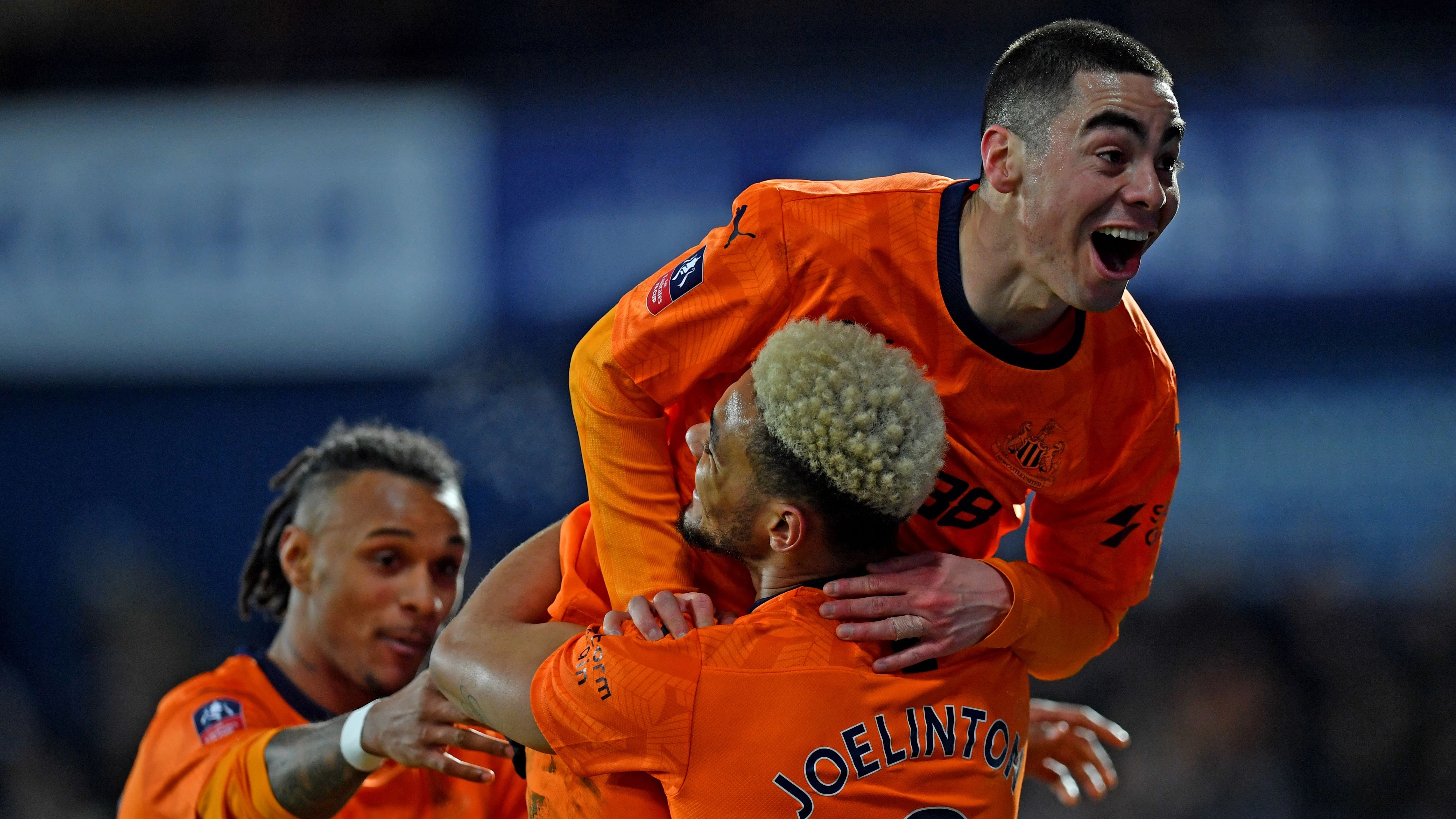 celebrations-west-brom-fa-cup