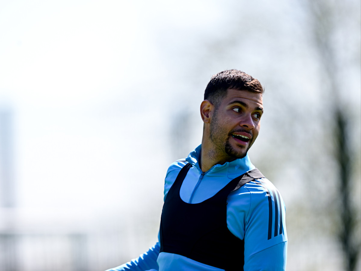 Newcastle United Faces Brighton Amidst Tight League Race