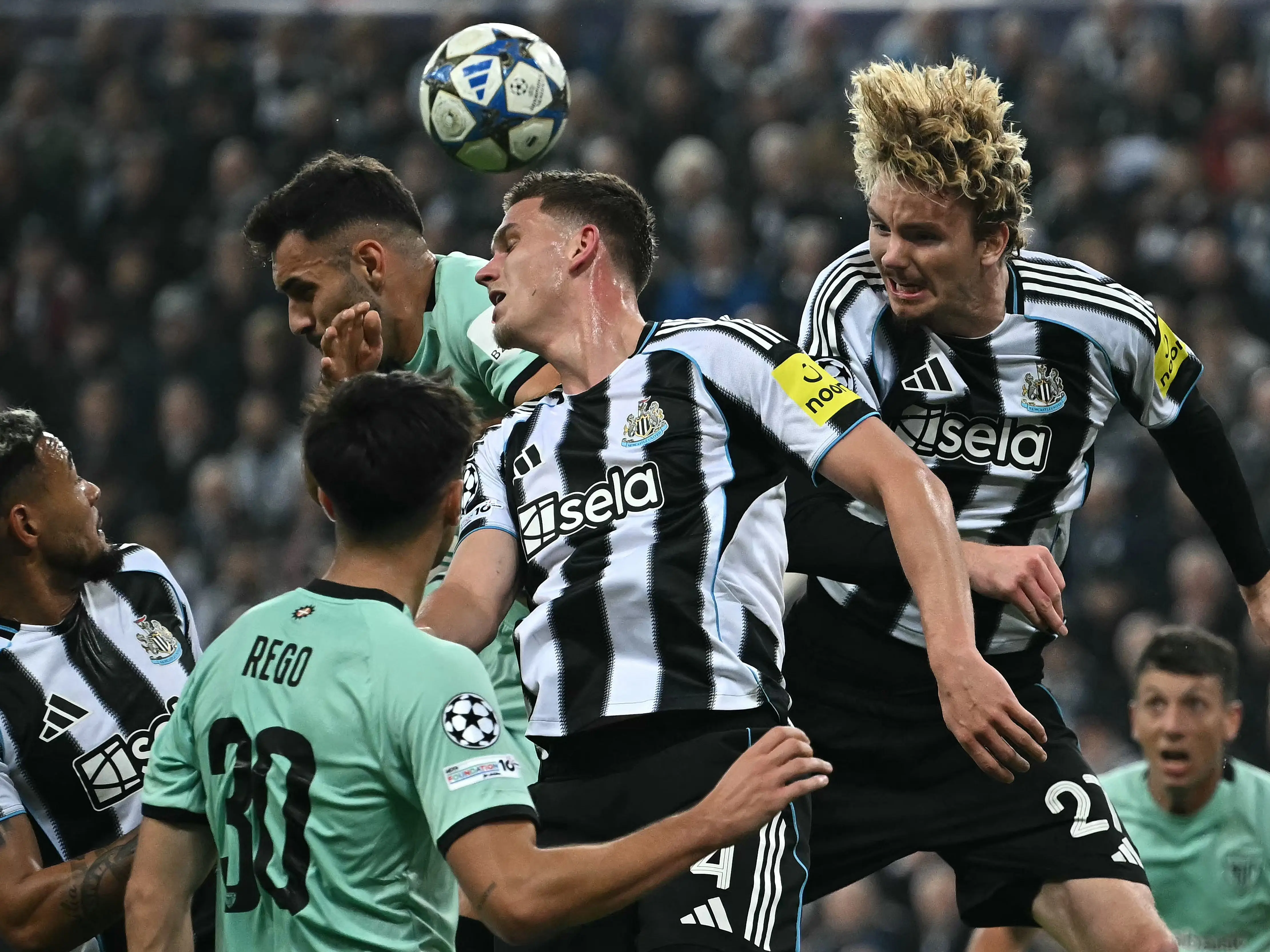 Nick Woltemade header Athletic Club image