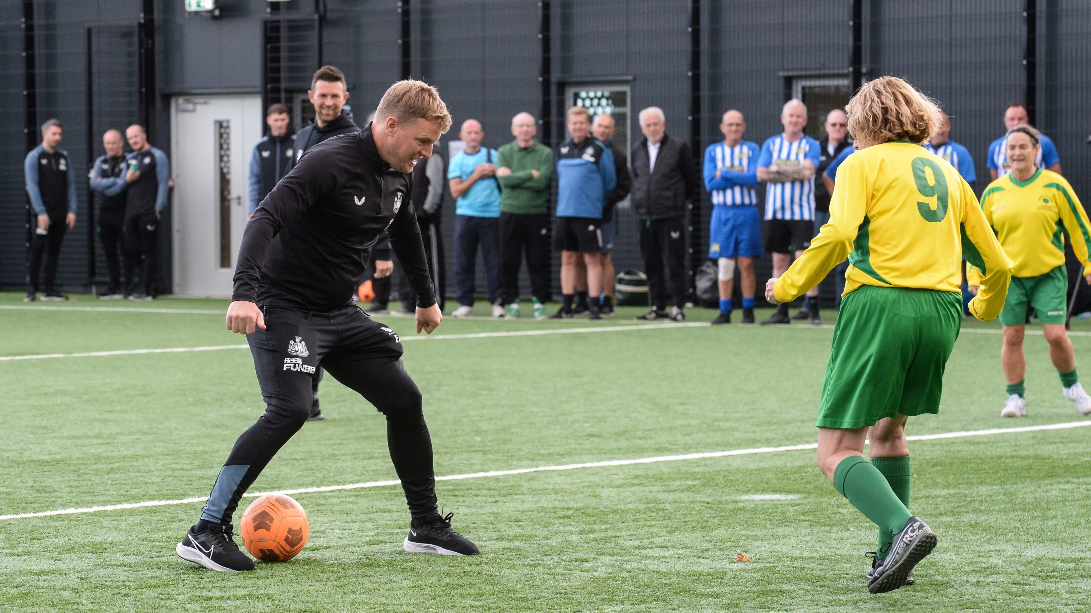 eddie-howe-walking-football