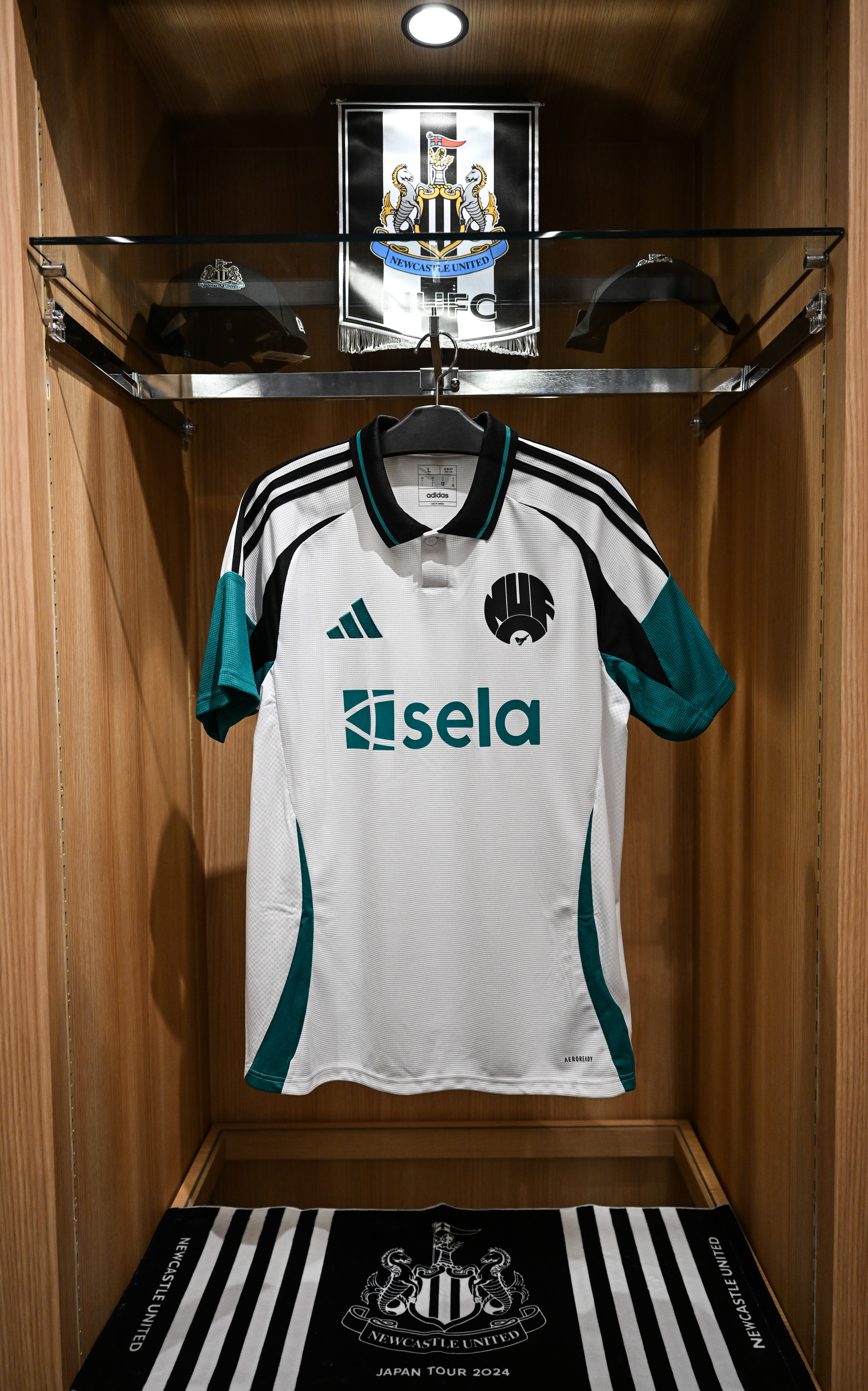 NEWCASTLE UNITED JAPAN TOUR 2024 シャツ NEWCASTLE UNITED JAPAN TOUR 2024 シャツ - メルカリ