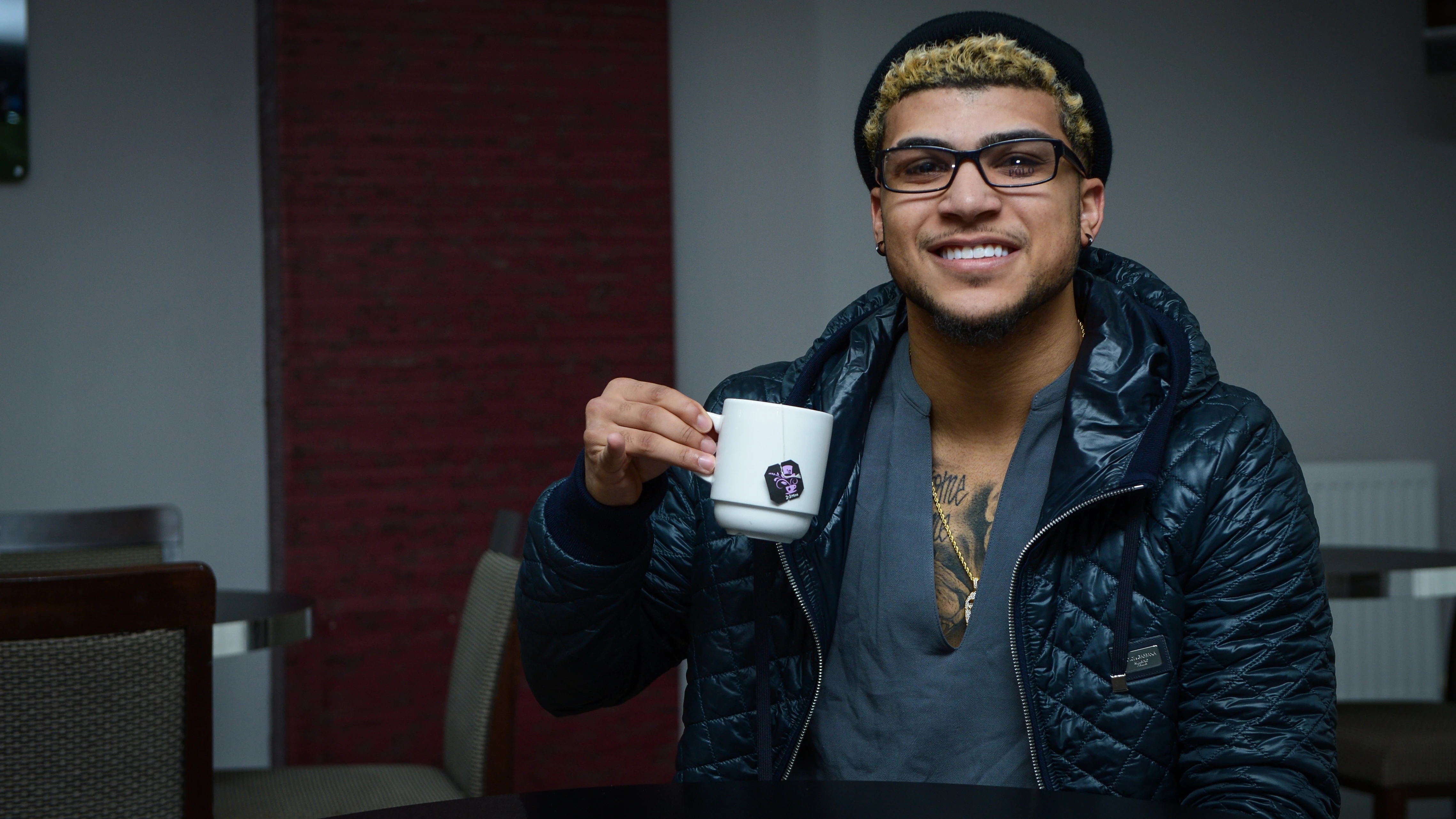 deandre-yedlin-tea