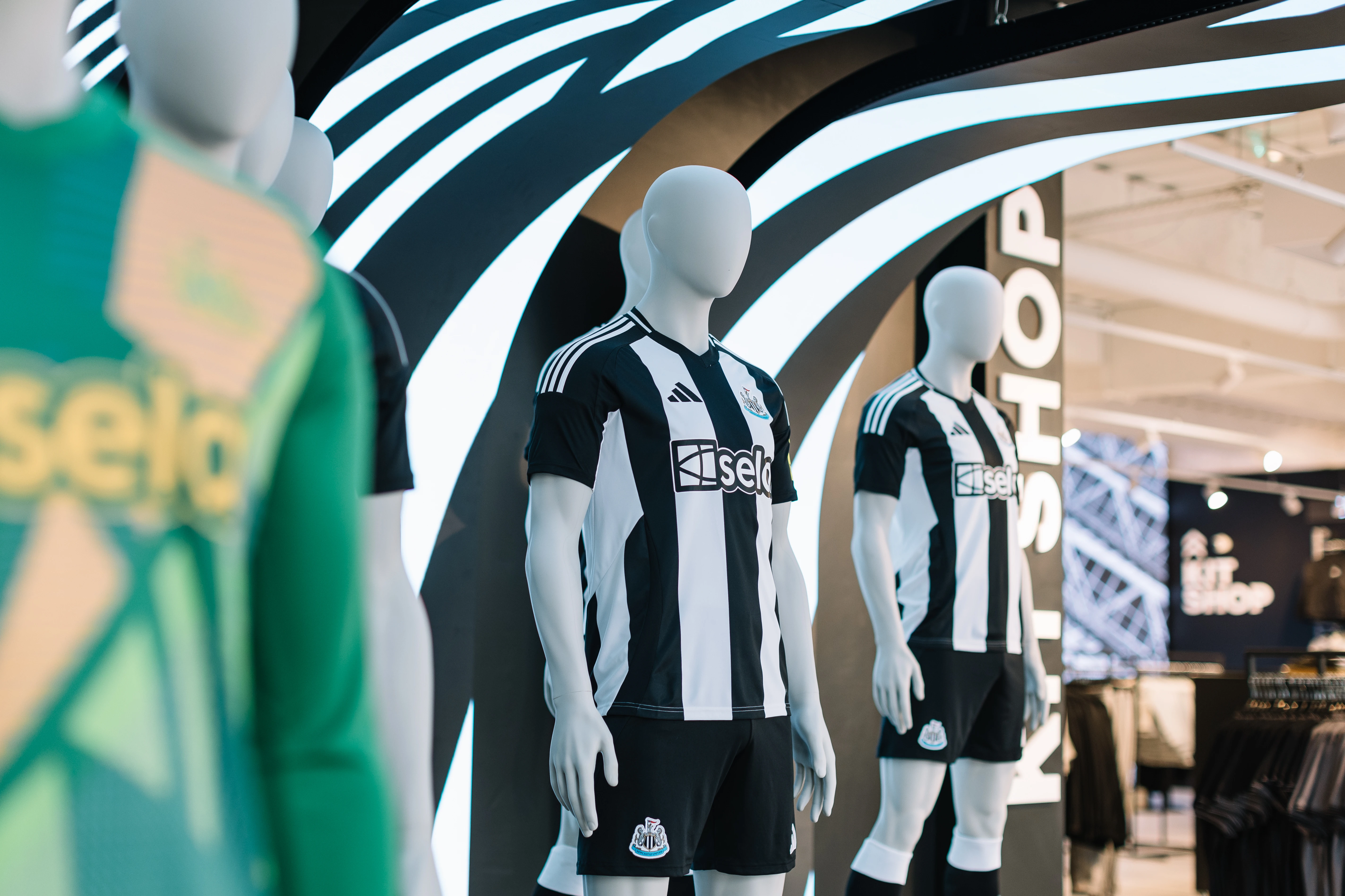 Club Store Gallery - Image 4