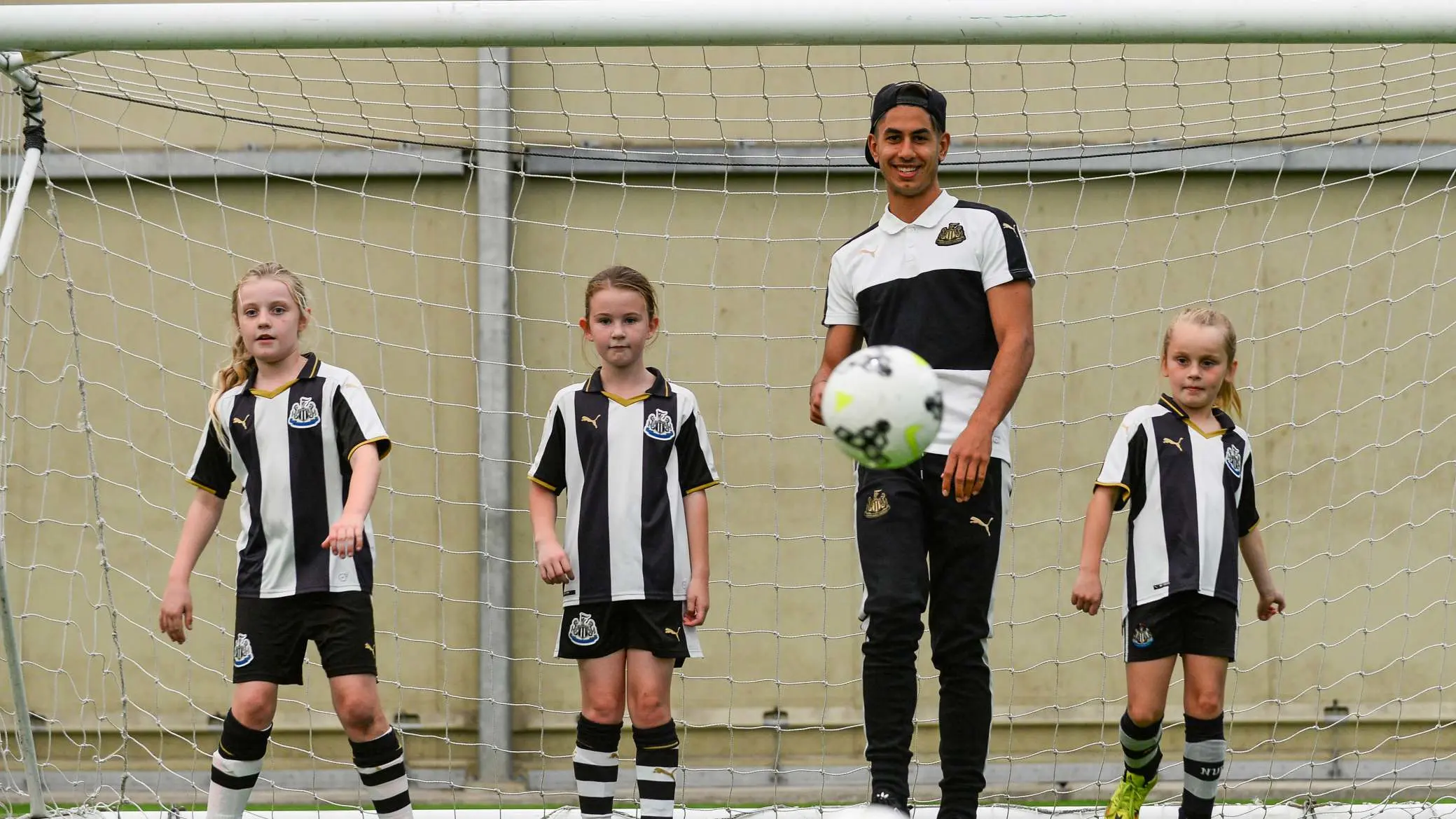 ayoze-perez-on-foundation-duty