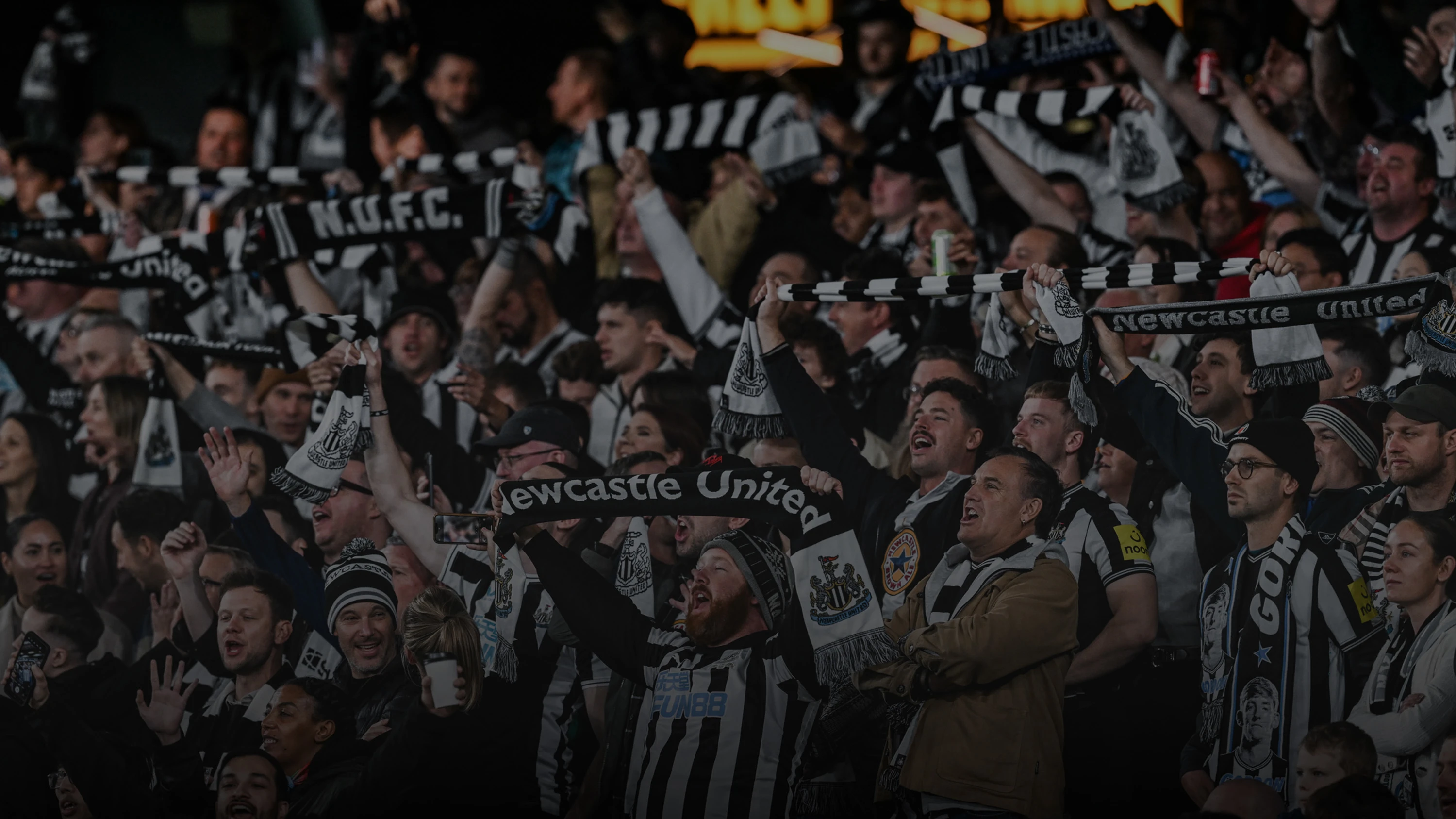 Image - Fans in Australia 16x9