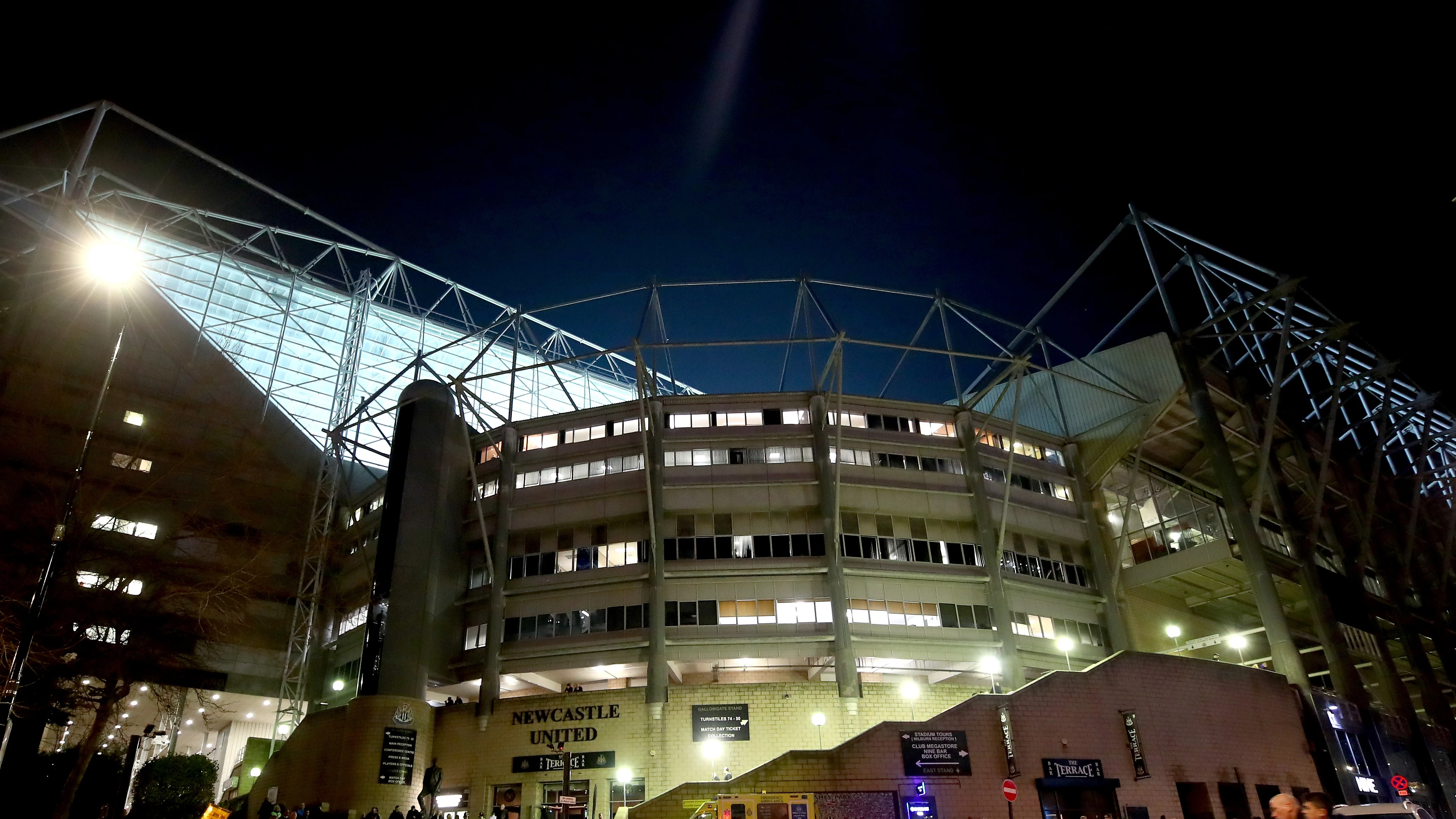 20190505-st-james-park-exterior