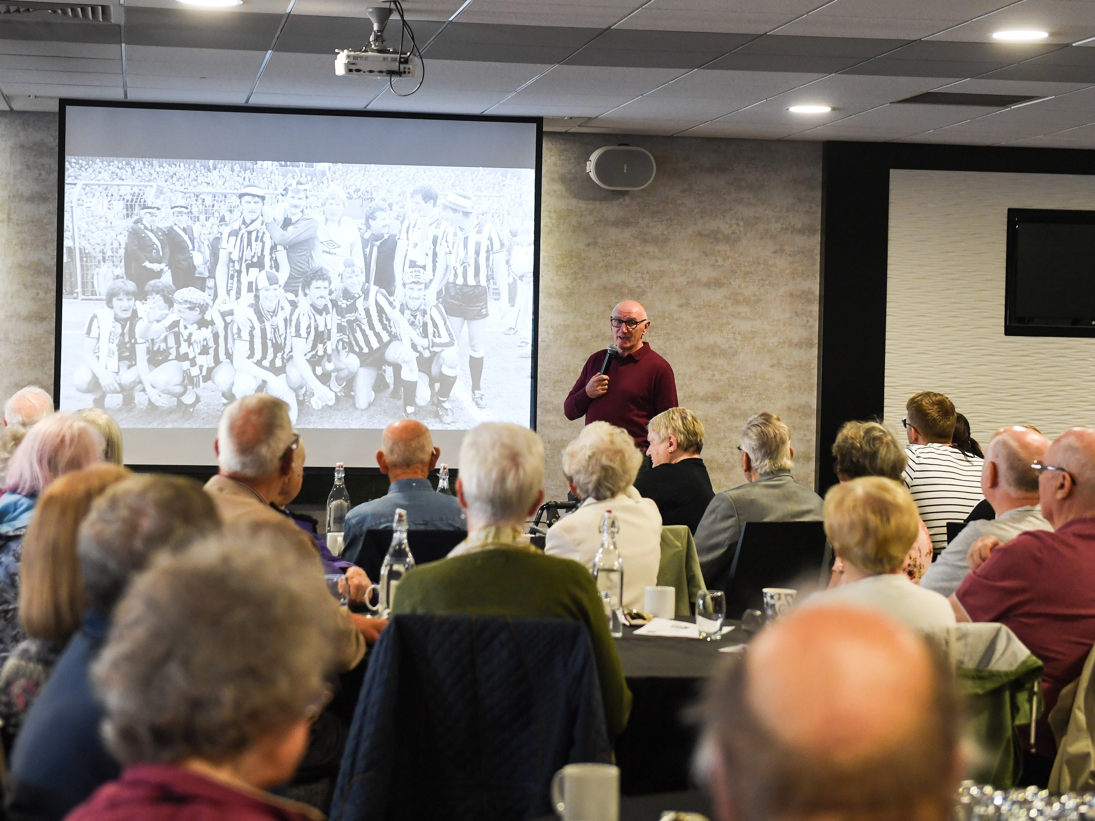 Memory Café - John Anderson