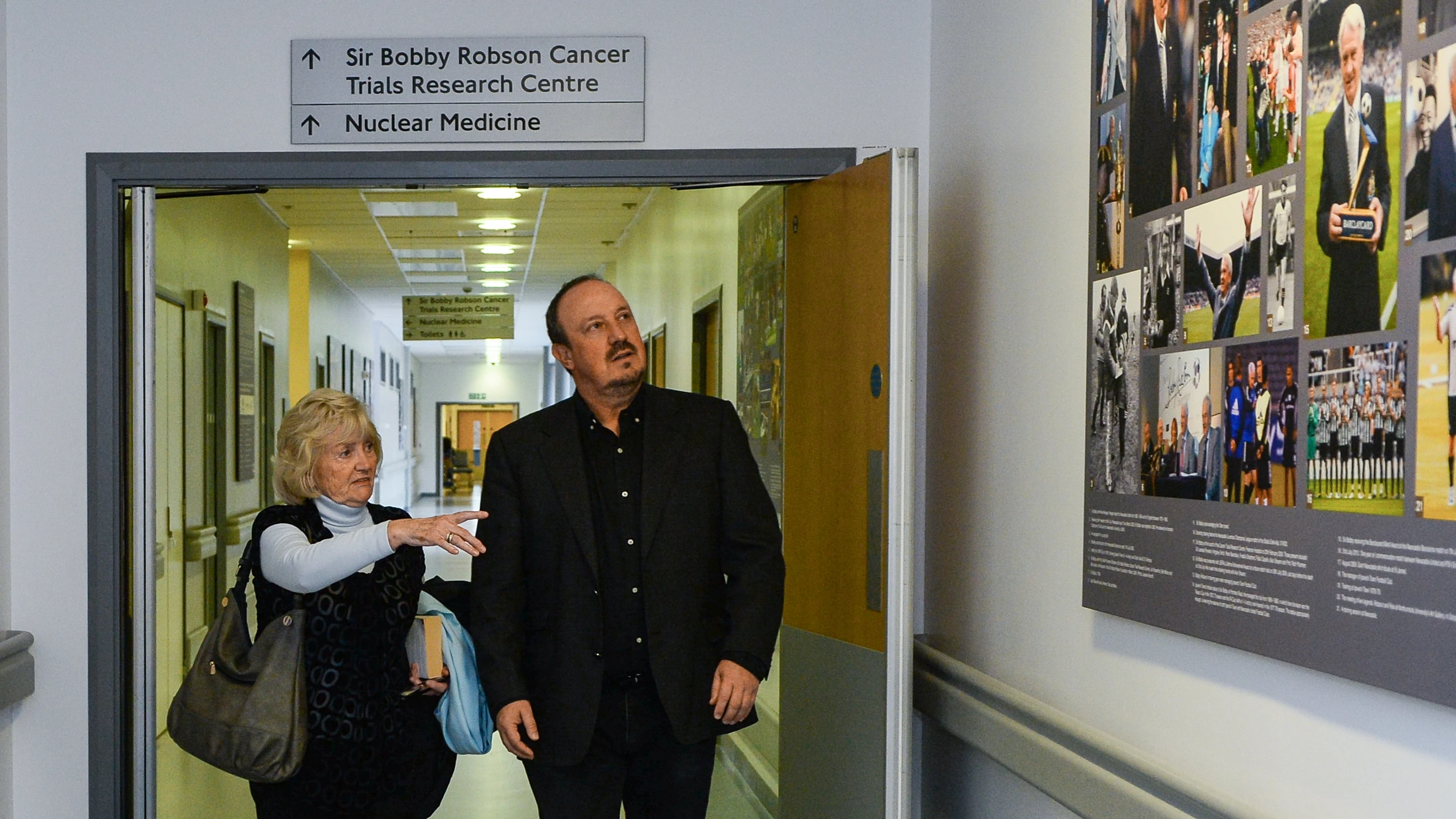 20161109-rafa-visits-sir-bobby-robson-cancer-research-unit