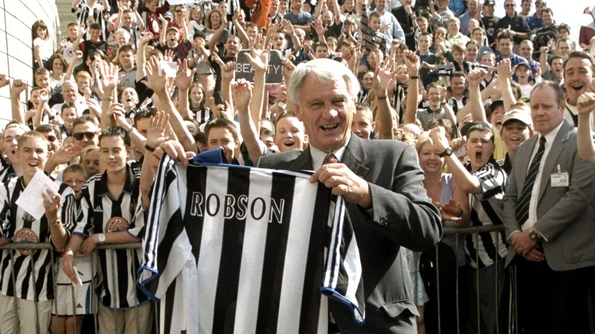 Bobby Robson - Robson Returns