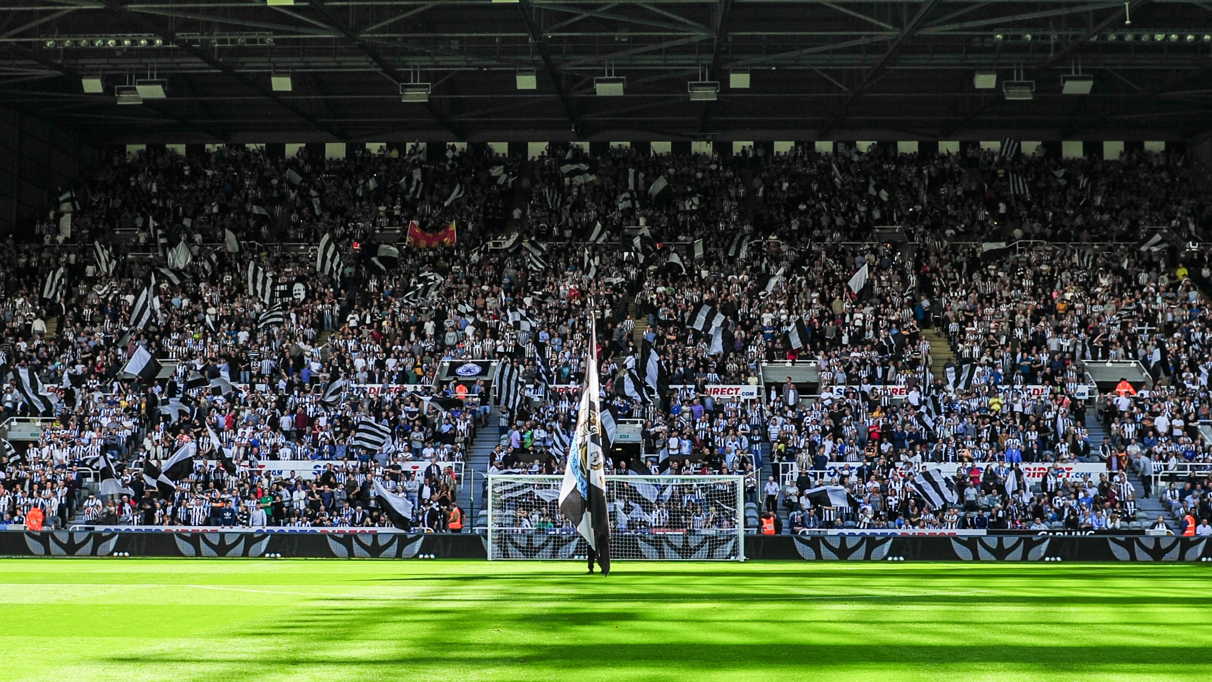 gallowgate-flags