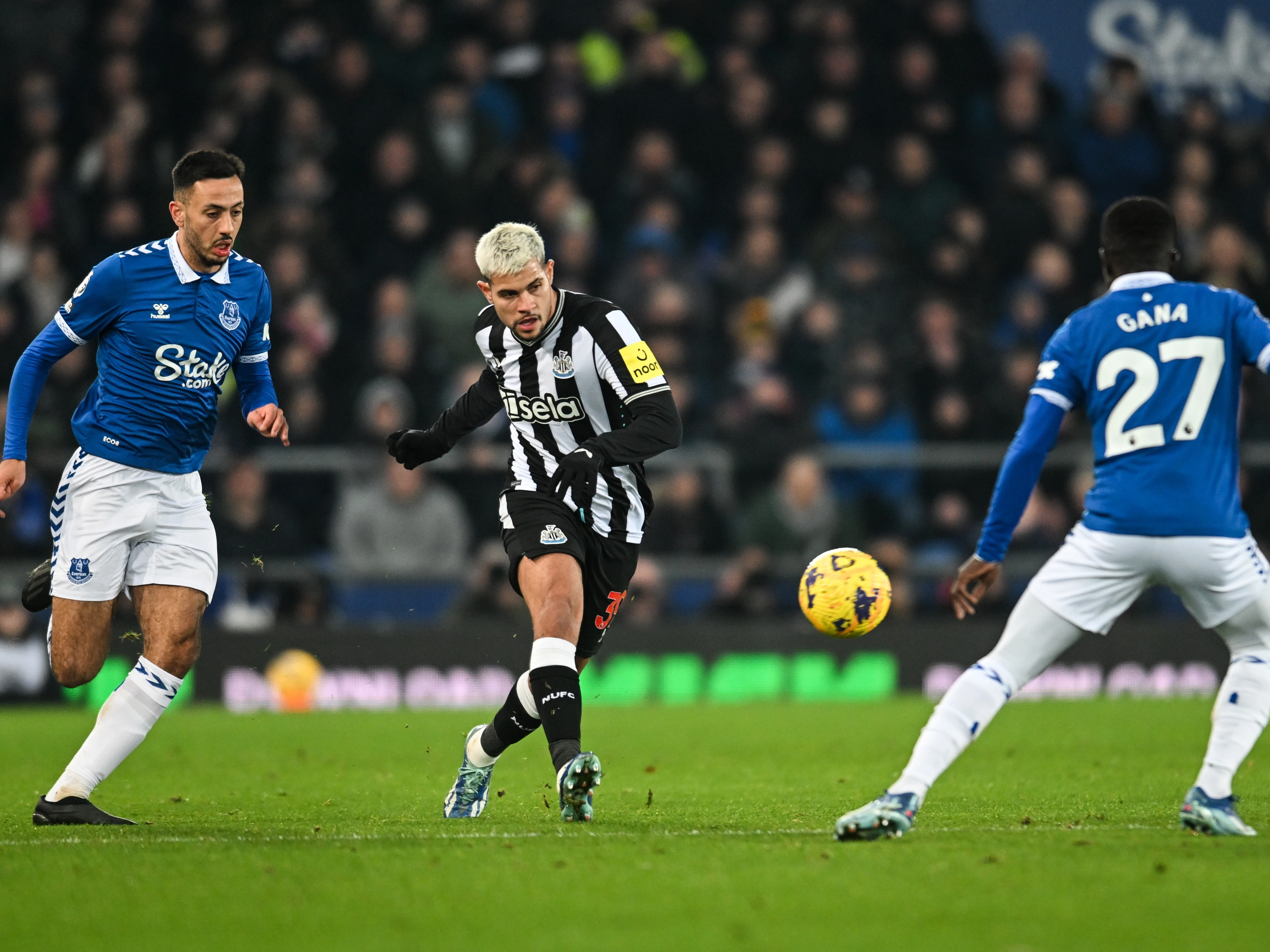 Everton v Newcastle 23/24 image