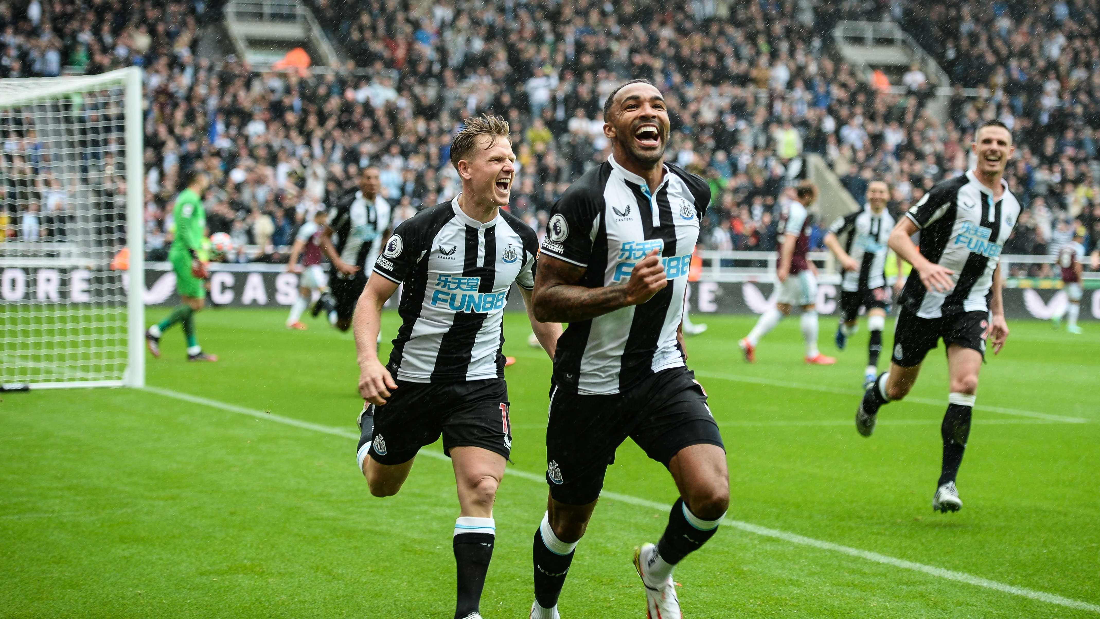 callum-wilson-celebrates-west-ham