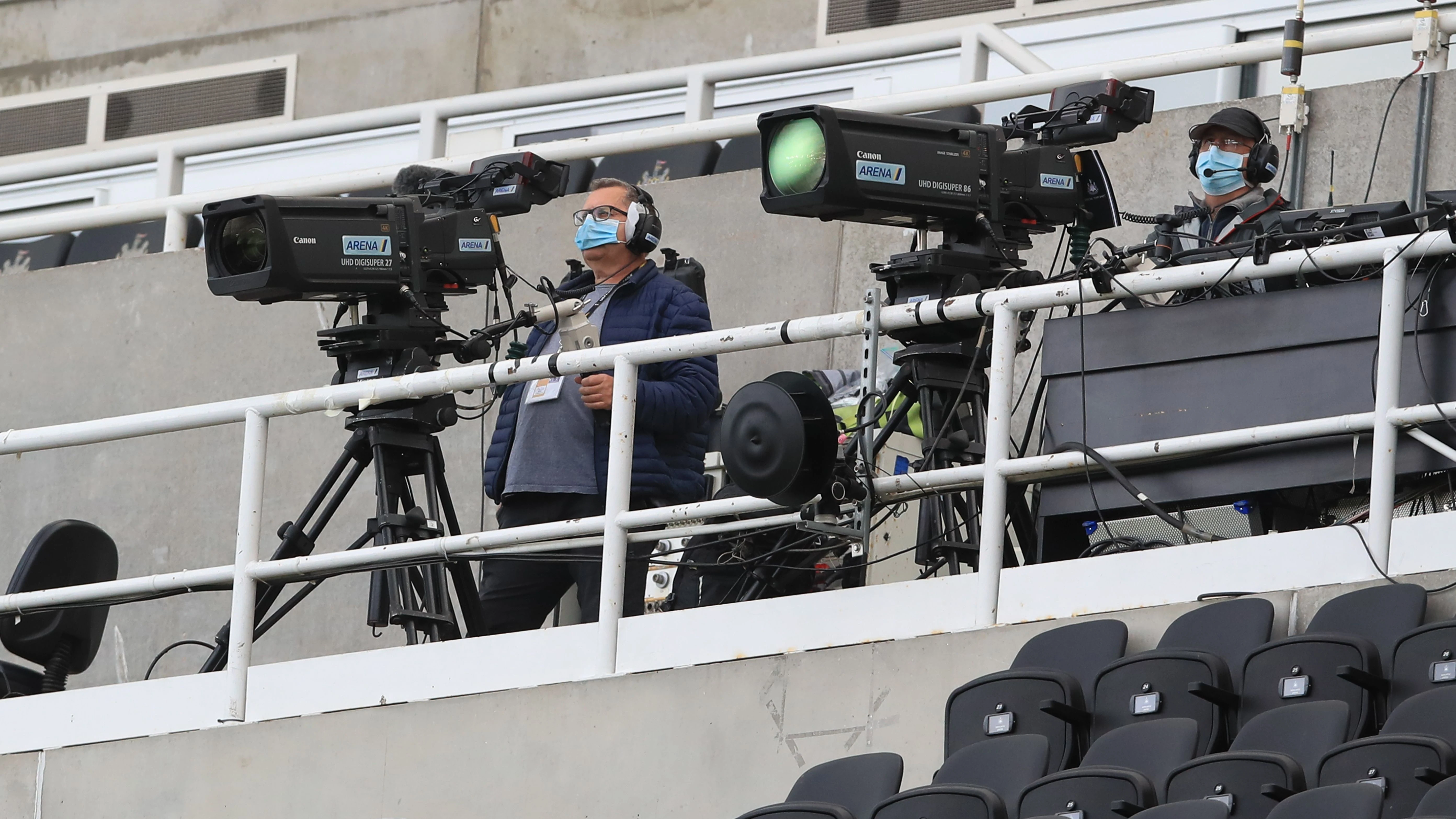 television-cameras-st-james-park