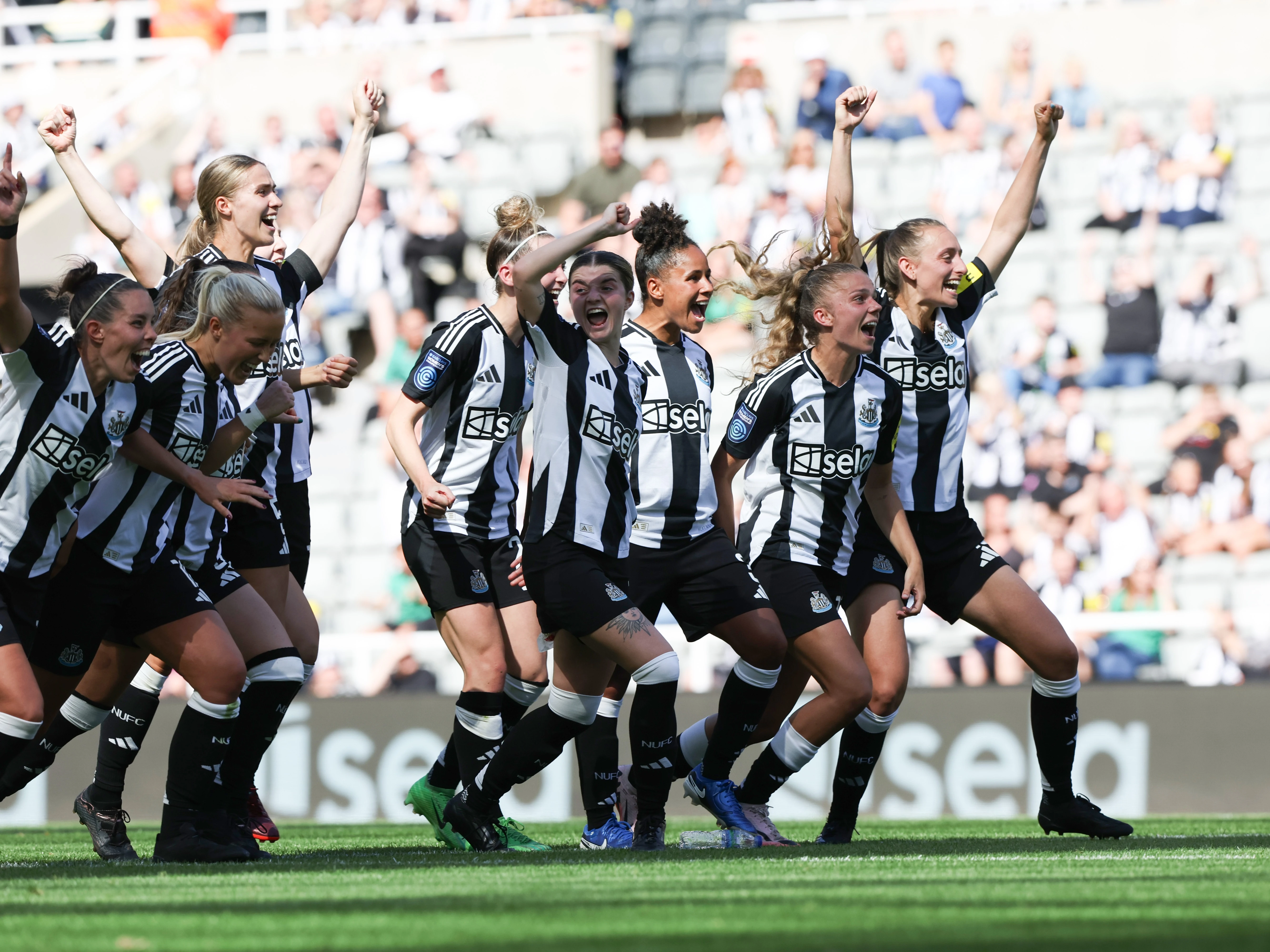 Newcastle United Women AC Milan