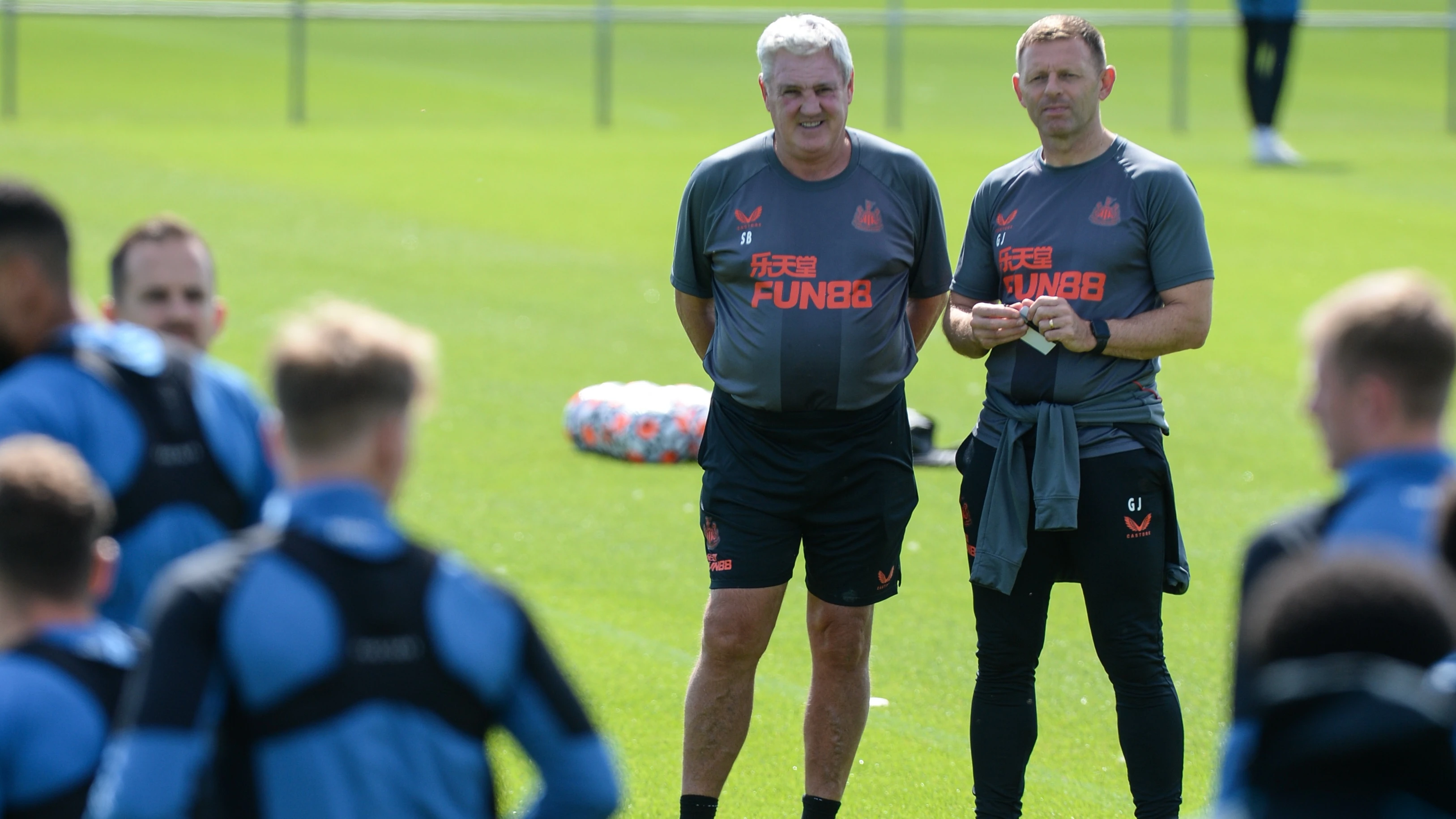 steve-bruce-graeme-jones-training