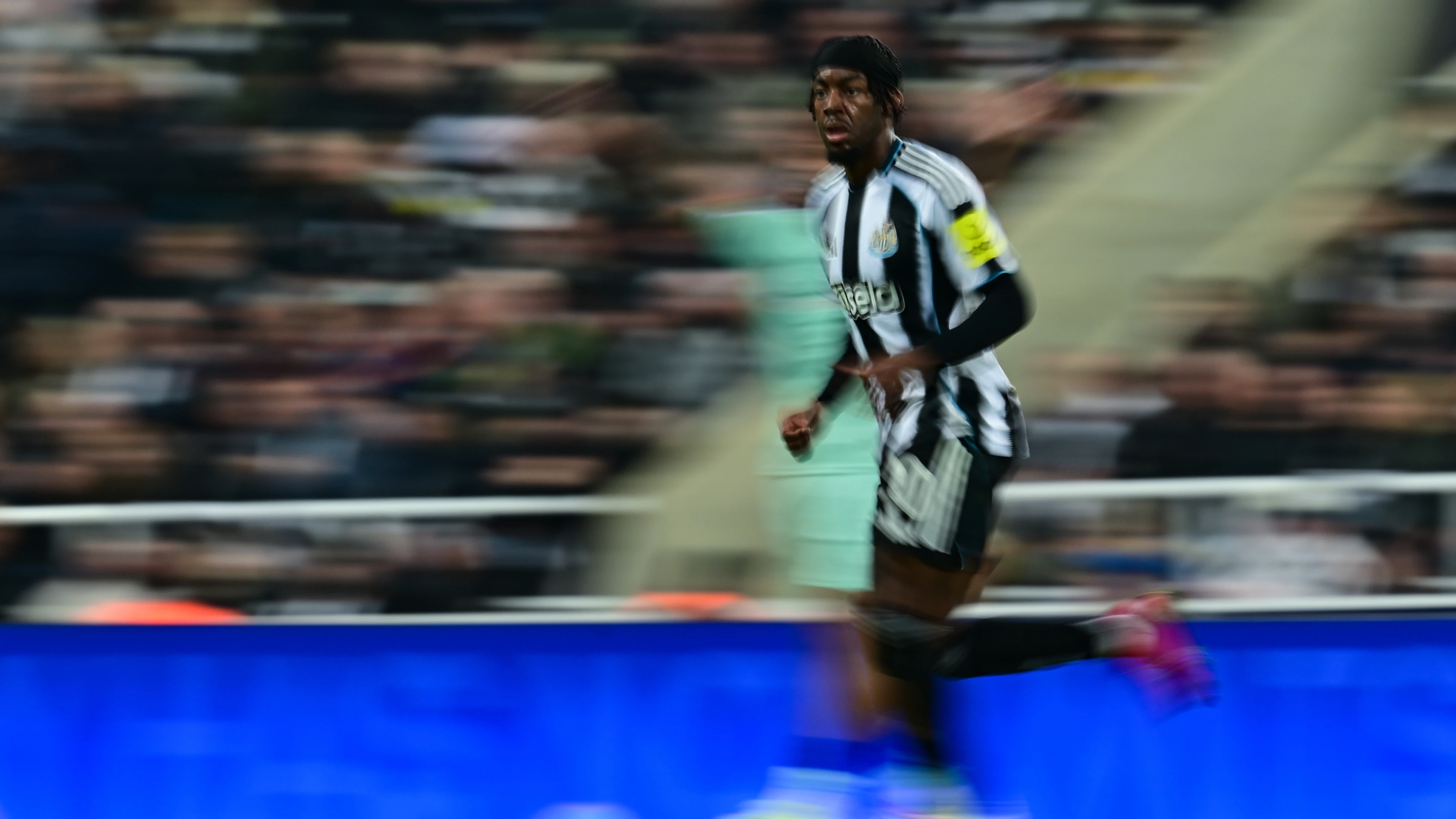 Anthony Elanga in action