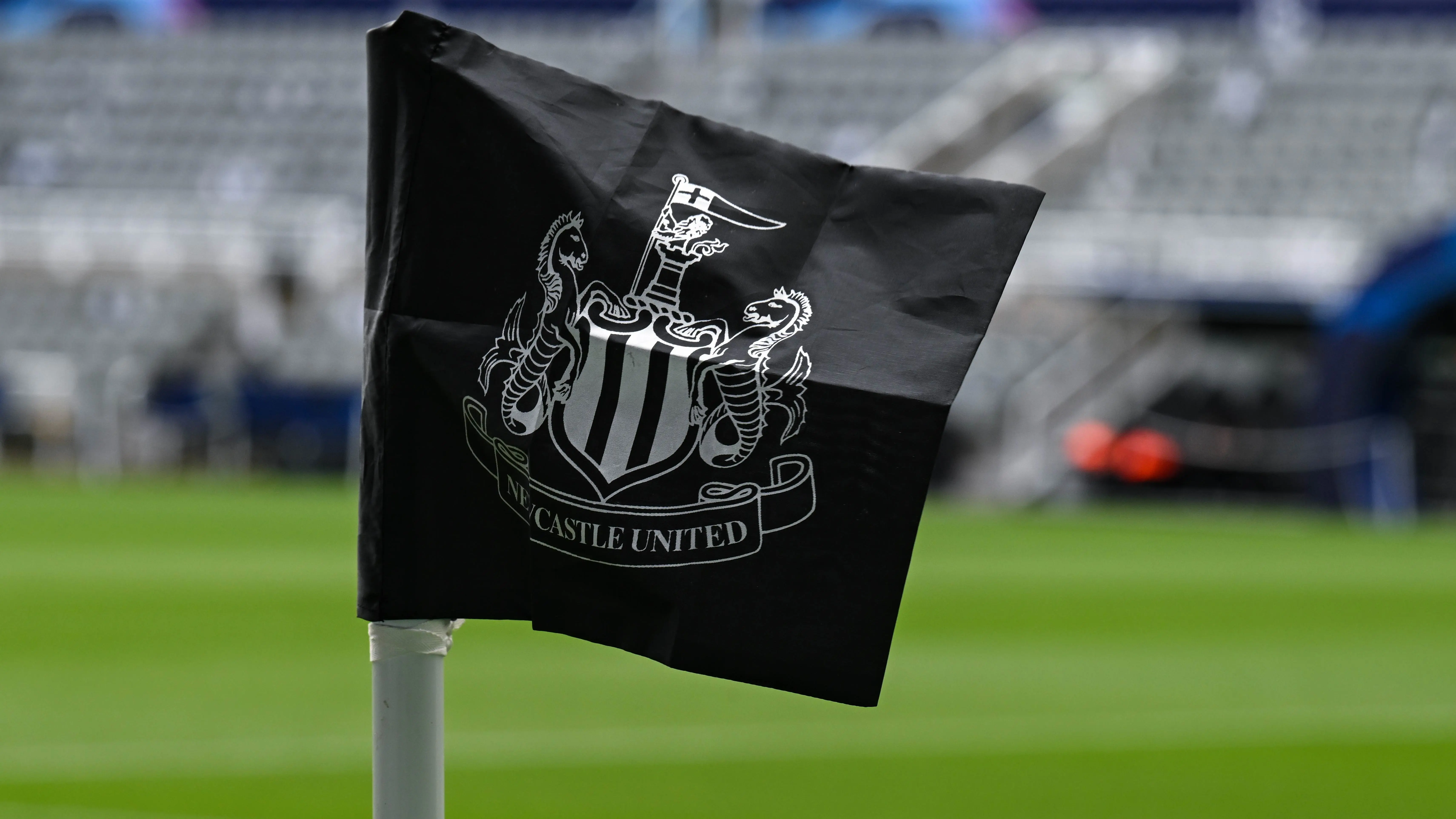 st-james-park-corner-flag