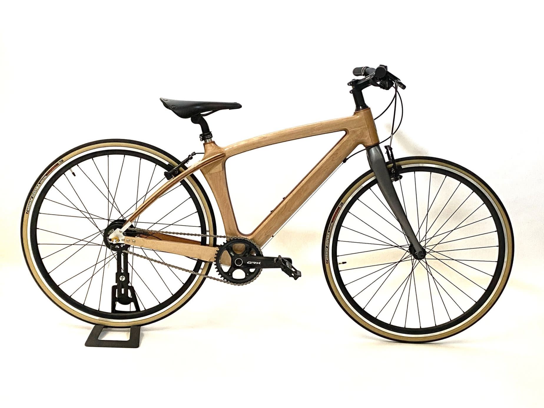 TAIPEI CYCLE d&i awards 2023 Winner: Triwood Wooden Bicycle. Category: 01 Bicycle. Zestar Technology Inc., New Taipei City, Taiwan.