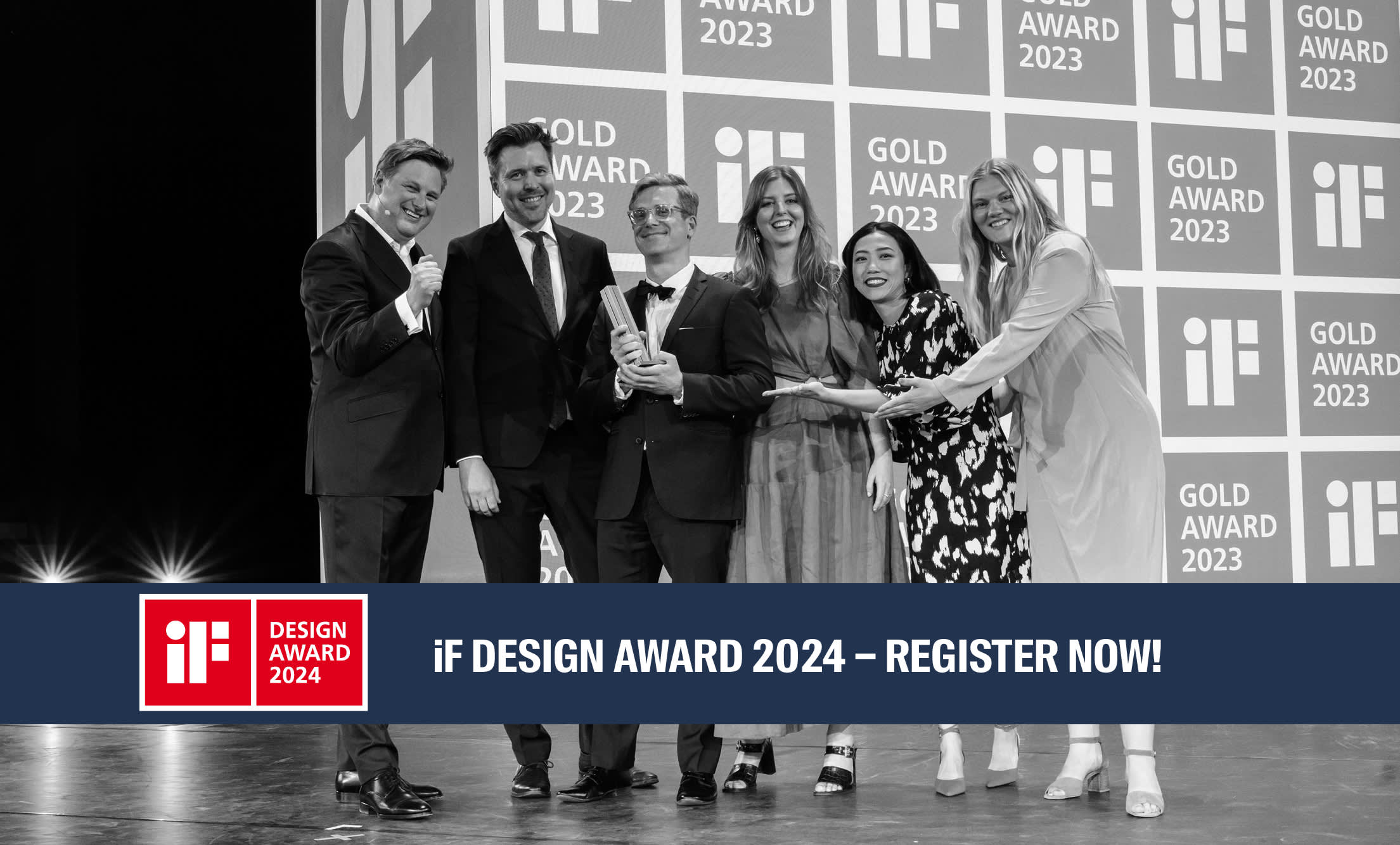 Award Winners celebrating the iF Design Award 2023 Gold by presenting their trophy
