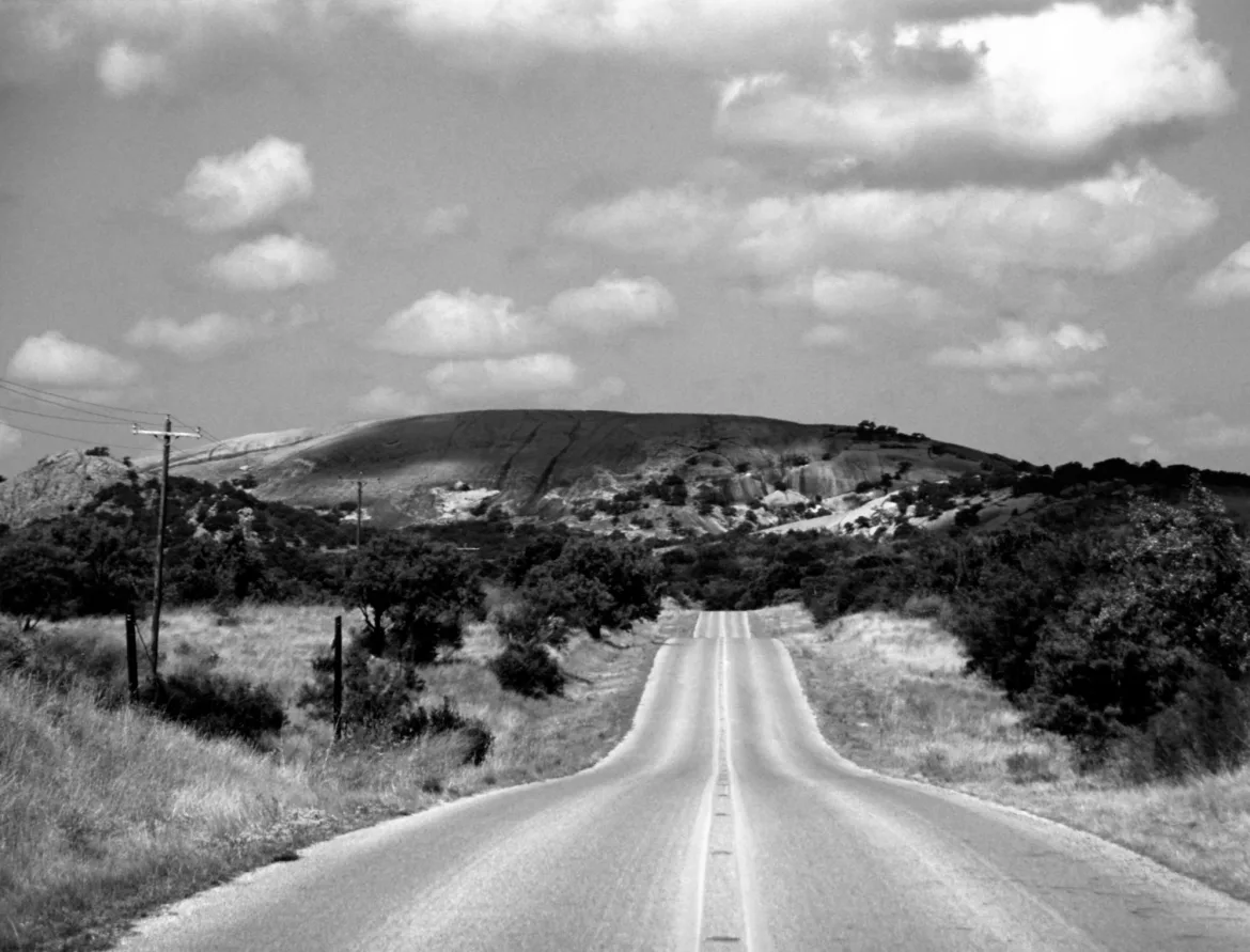 road to enchanted rock, hill country, texas